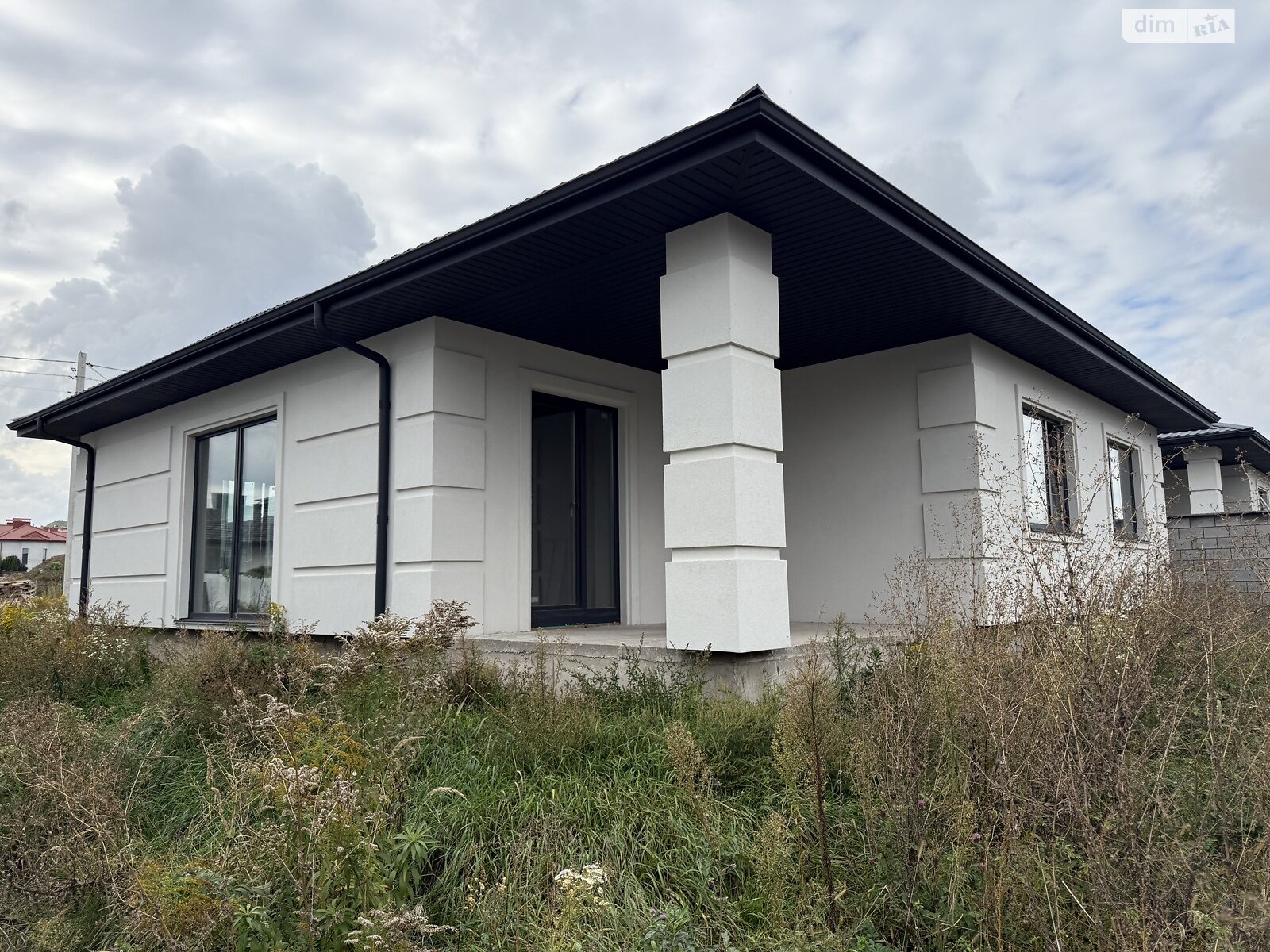 одноэтажный дом, 145 кв. м, кирпич. Продажа в Ровно фото 1 одноэтажный дом, 145 кв. м, кирпич. Продажа в Ровно фото 1