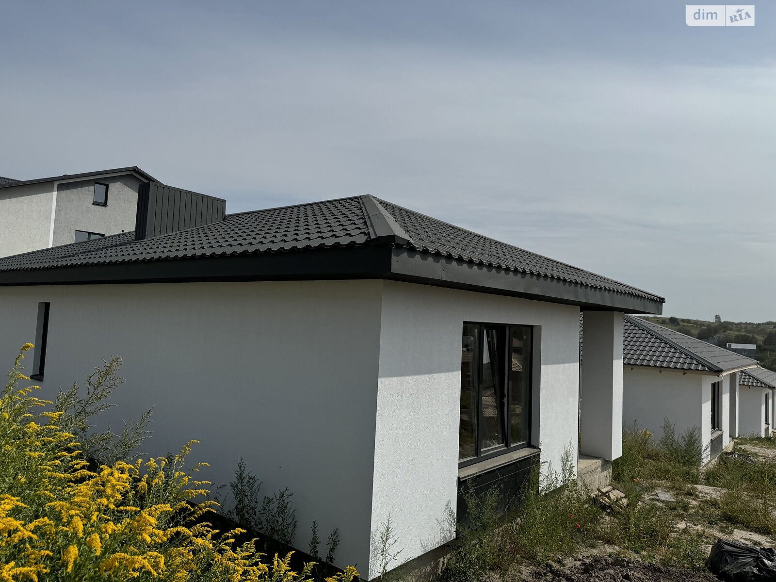 одноэтажный дом, 100 кв. м, кирпич. Продажа в Ровно фото 1 одноэтажный дом, 100 кв. м, кирпич. Продажа в Ровно фото 1