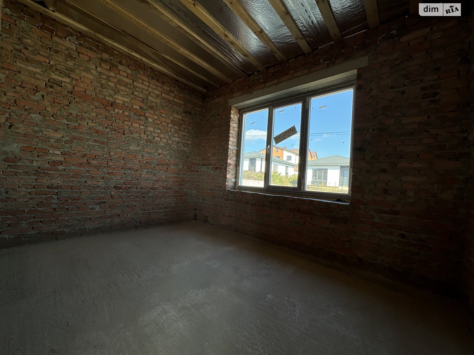 одноэтажный дом, 100 кв. м, кирпич. Продажа в Ровно фото 1 одноэтажный дом, 100 кв. м, кирпич. Продажа в Ровно фото 1