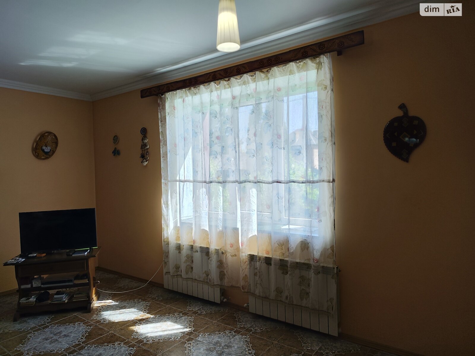 триповерховий будинок з гаражем, 360 кв. м, цегла. Продаж в Рівному, район Царське село фото 1