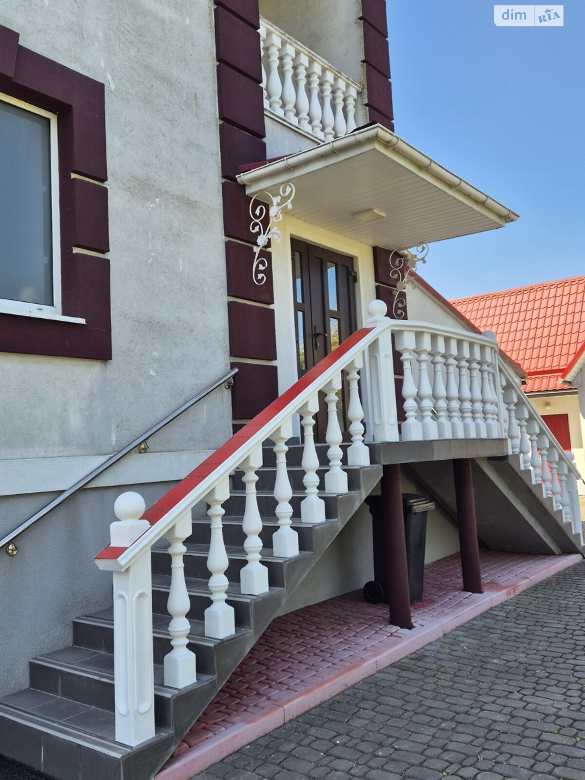 двухэтажный дом с гаражом, 360 кв. м, кирпич. Продажа в Ровно район Царское село фото 1 двухэтажный дом с гаражом, 360 кв. м, кирпич. Продажа в Ровно район Царское село фото 1