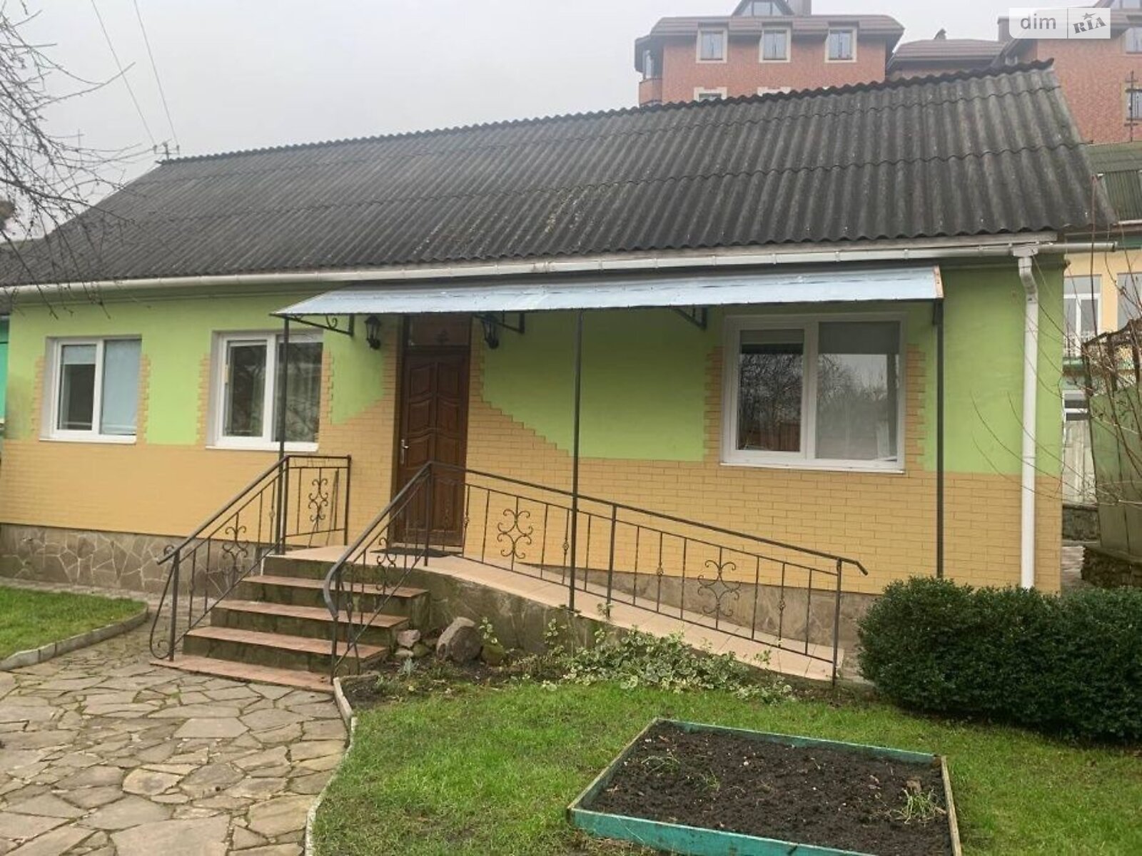 двоповерховий будинок з гаражем, 133 кв. м, цегла. Продаж в Рівному, район Центр фото 1