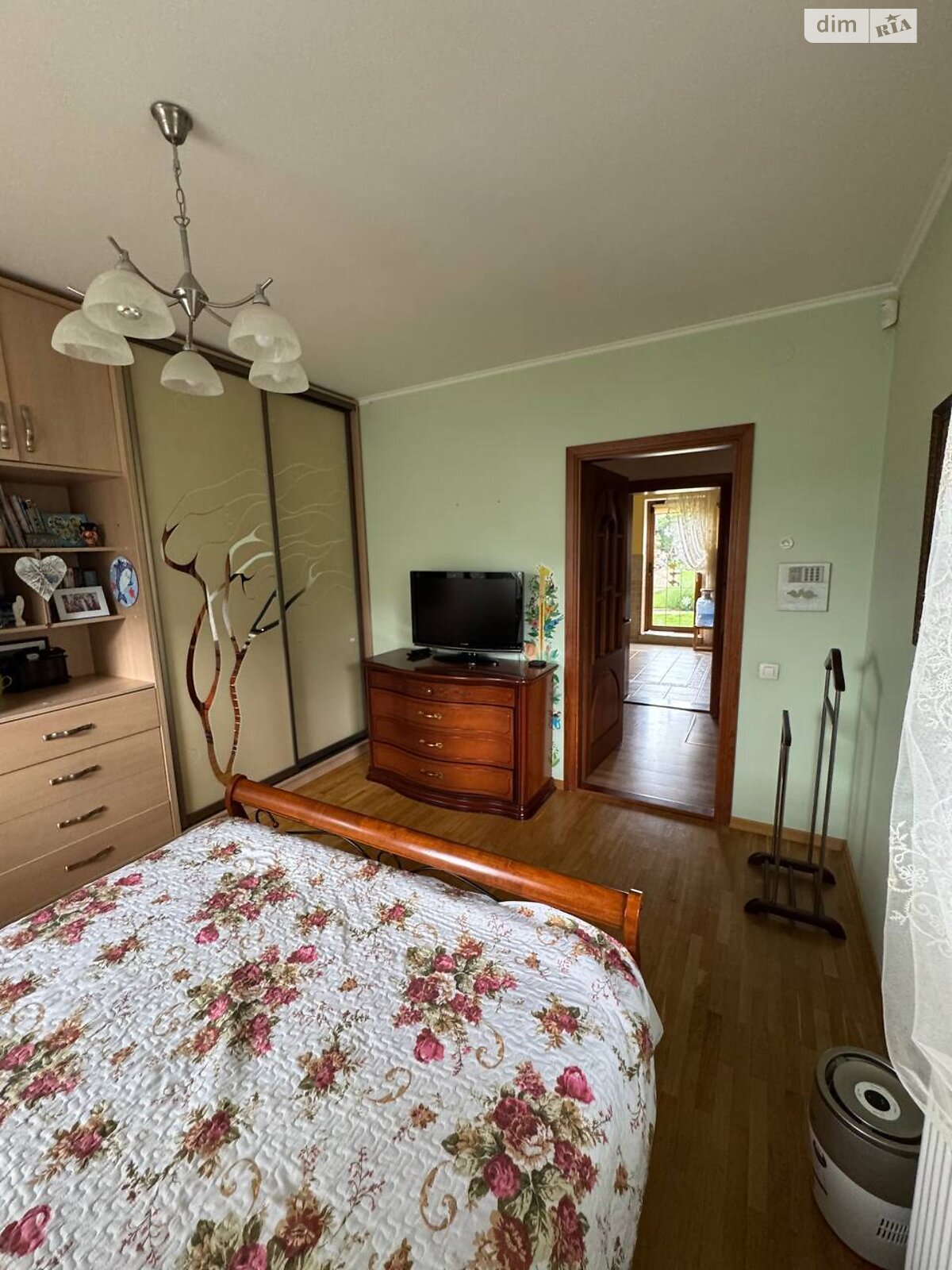 одноповерховий будинок з гаражем, 115 кв. м, цегла. Продаж в Рівному, район Центр фото 1 одноповерховий будинок з гаражем, 115 кв. м, цегла. Продаж в Рівному, район Центр фото 1