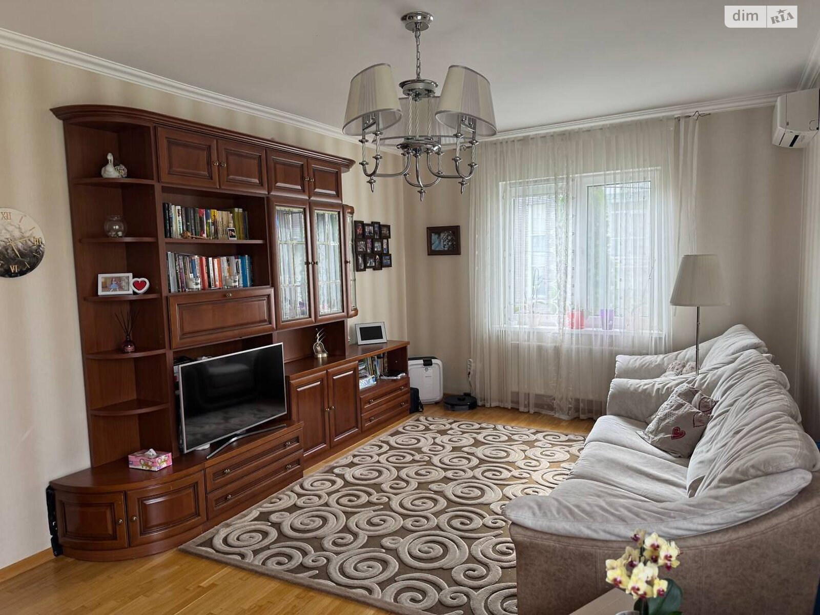 одноповерховий будинок з гаражем, 115 кв. м, цегла. Продаж в Рівному, район Центр фото 1 одноповерховий будинок з гаражем, 115 кв. м, цегла. Продаж в Рівному, район Центр фото 1