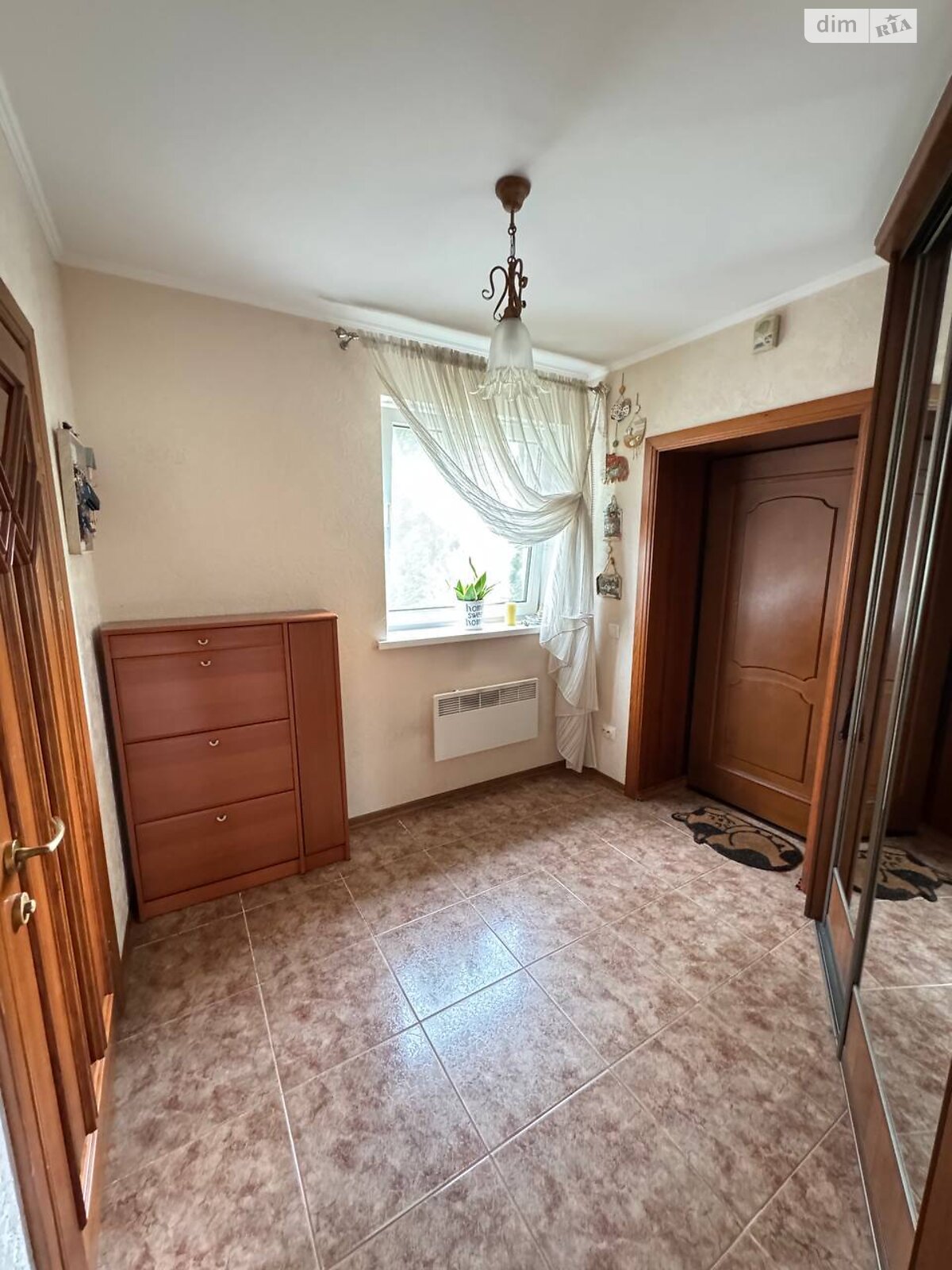 одноповерховий будинок з гаражем, 115 кв. м, цегла. Продаж в Рівному, район Центр фото 1 одноповерховий будинок з гаражем, 115 кв. м, цегла. Продаж в Рівному, район Центр фото 1