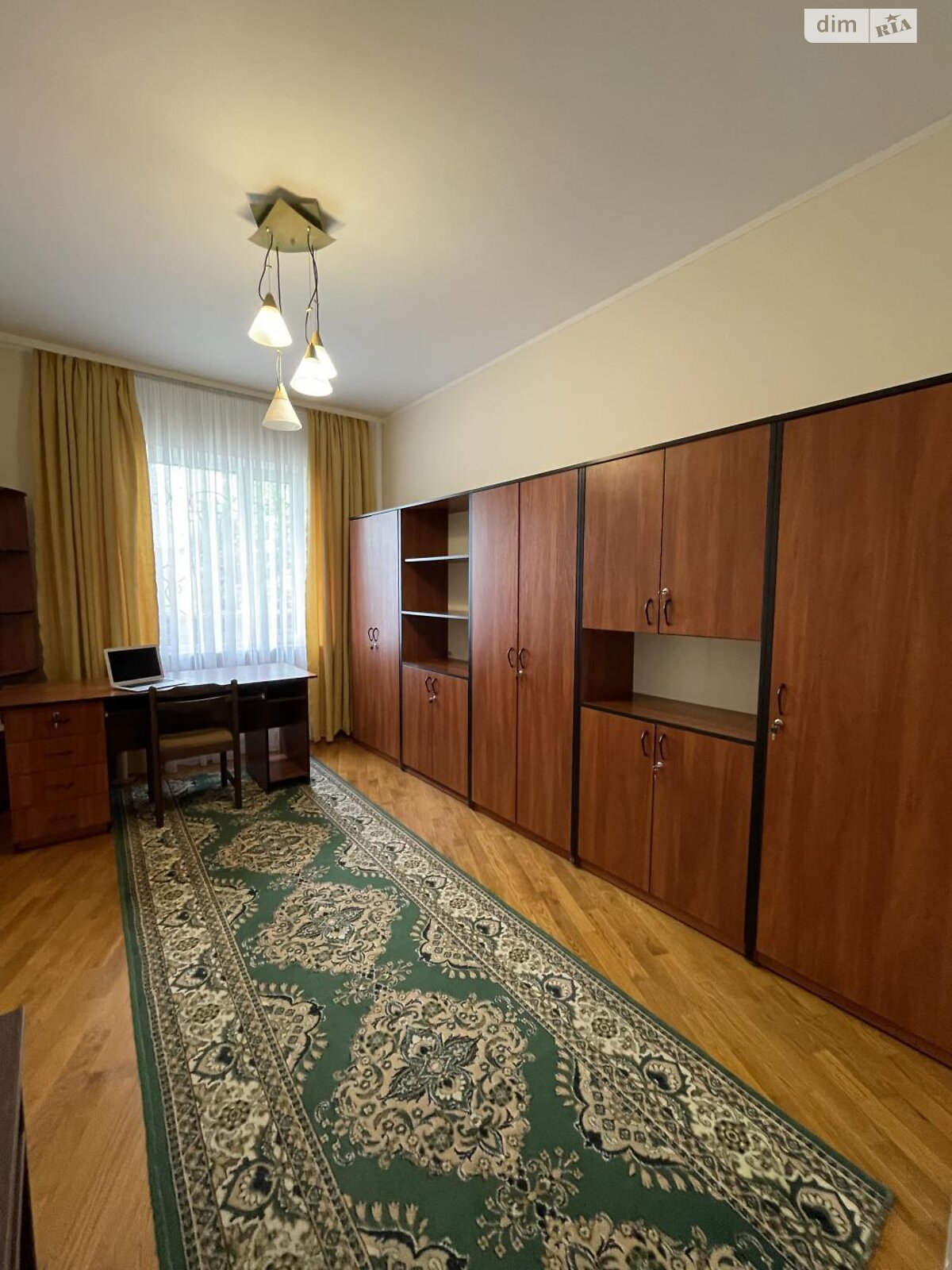 двухэтажный дом, 267.3 кв. м, кирпич. Продажа в Ровно район Центр фото 1 двухэтажный дом, 267.3 кв. м, кирпич. Продажа в Ровно район Центр фото 1