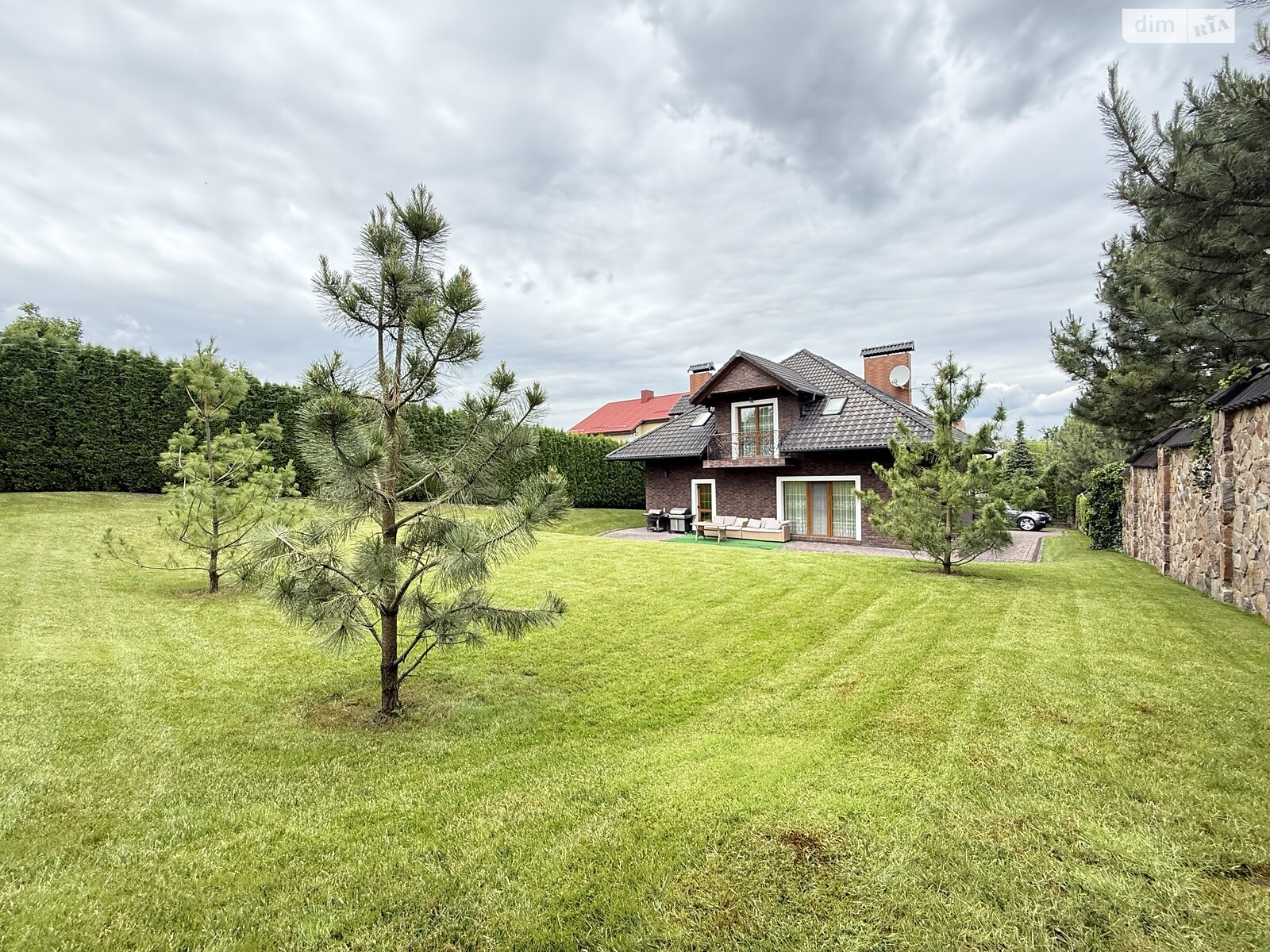 двоповерховий будинок з гаражем, 250 кв. м, кирпич. Продаж в Рівному, район Тинне фото 1 двоповерховий будинок з гаражем, 250 кв. м, кирпич. Продаж в Рівному, район Тинне фото 1