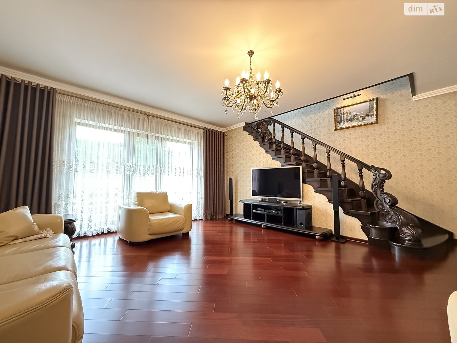 двоповерховий будинок з гаражем, 250 кв. м, кирпич. Продаж в Рівному, район Тинне фото 1 двоповерховий будинок з гаражем, 250 кв. м, кирпич. Продаж в Рівному, район Тинне фото 1