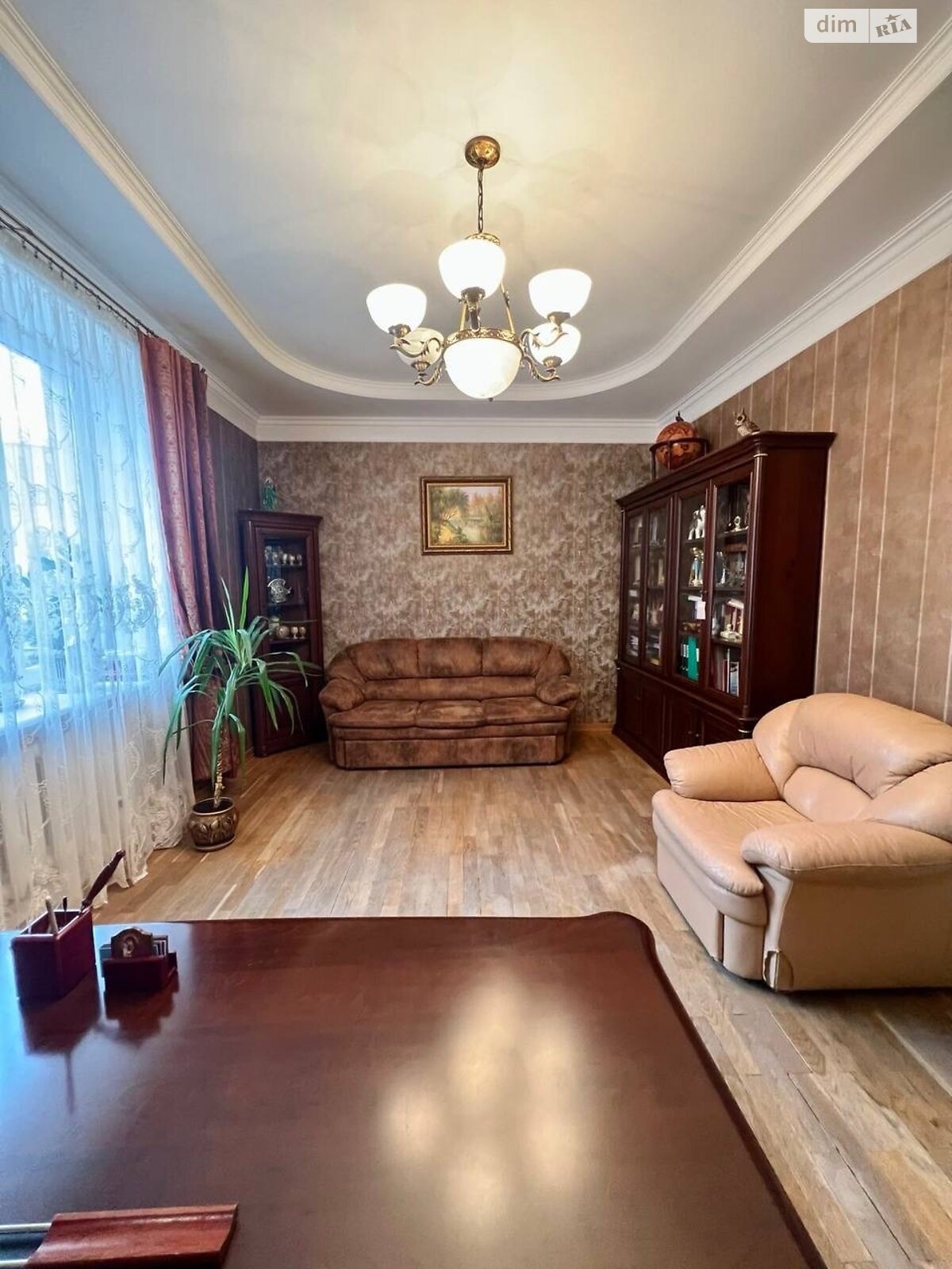 двухэтажный дом, 331 кв. м, кирпич. Продажа в Ровно район Тынное фото 1