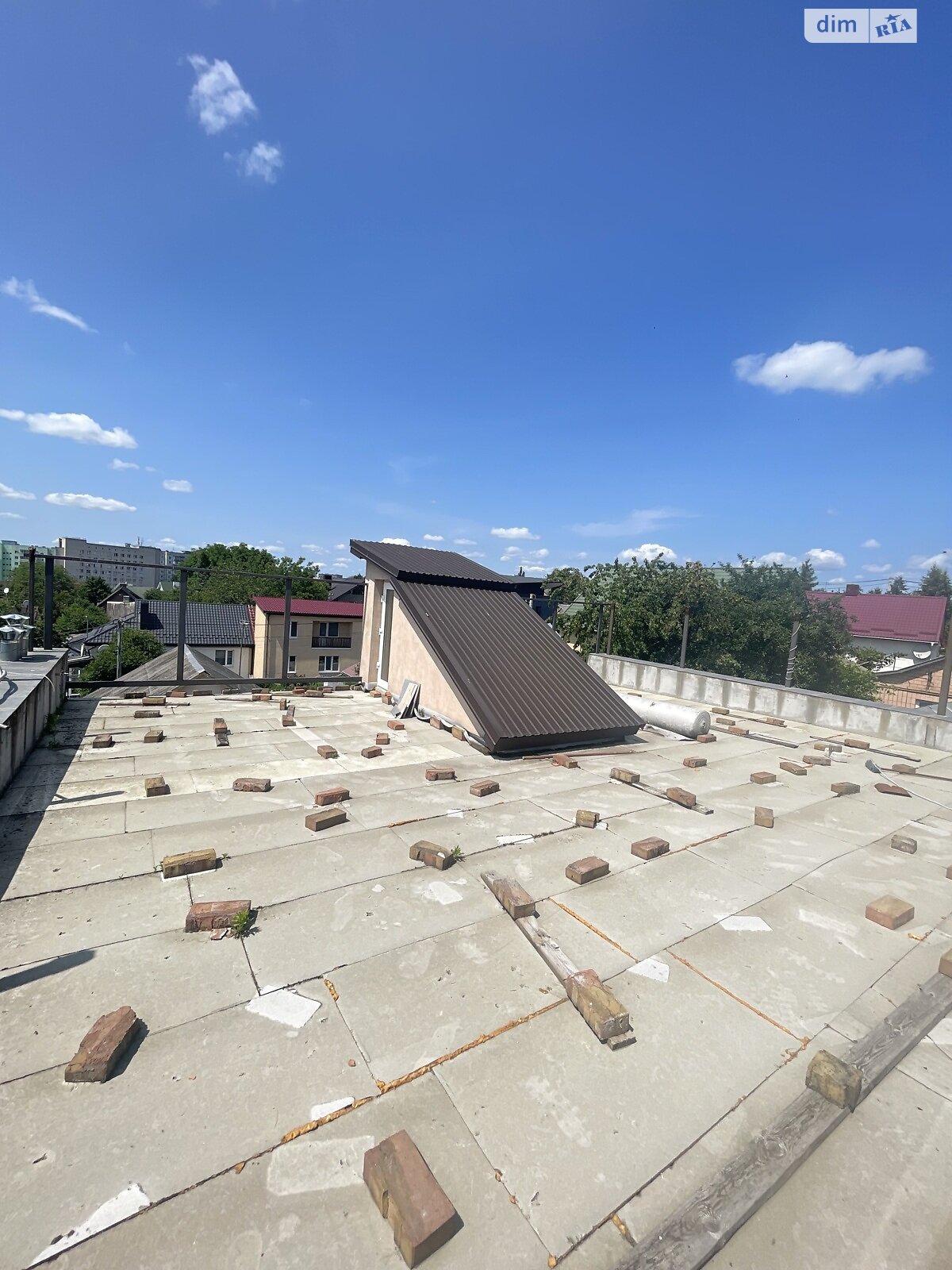 двухэтажный дом с гаражом, 213.2 кв. м, кирпич. Продажа в Ровно фото 1 двухэтажный дом с гаражом, 213.2 кв. м, кирпич. Продажа в Ровно фото 1
