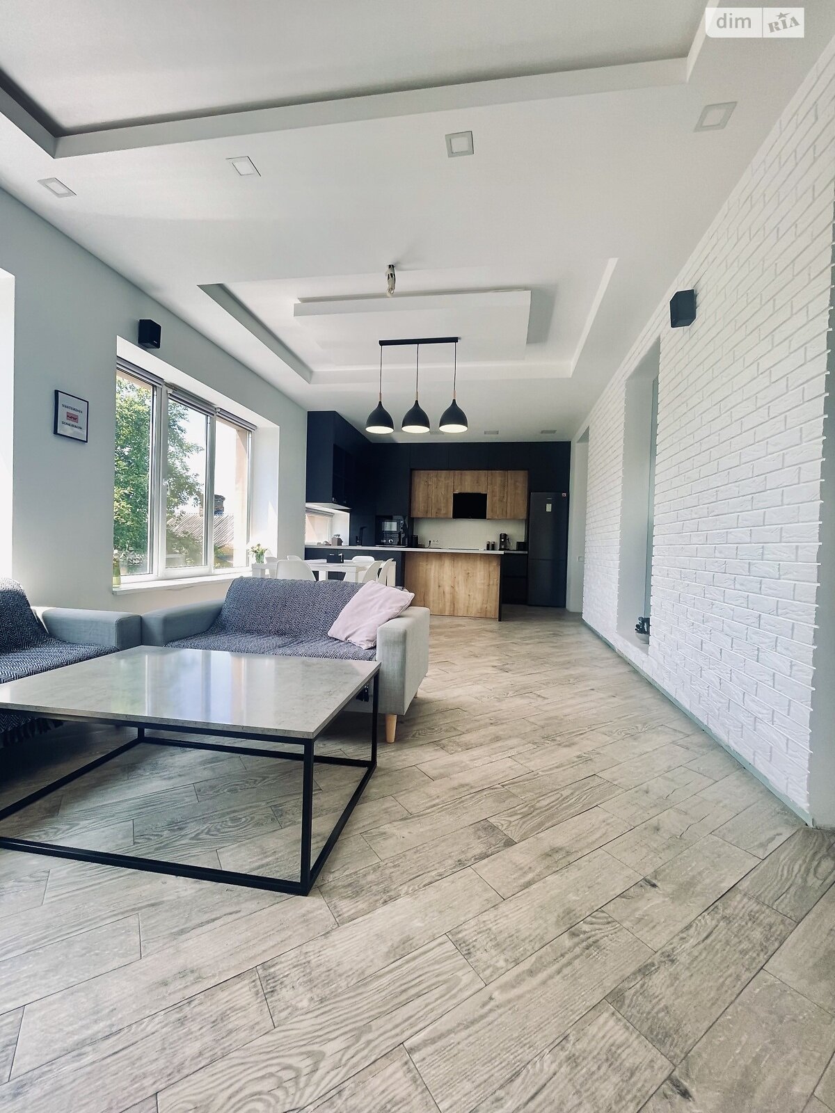 двоповерховий будинок з гаражем, 213.2 кв. м, цегла. Продаж в Рівному, район Південний фото 1 двоповерховий будинок з гаражем, 213.2 кв. м, цегла. Продаж в Рівному, район Південний фото 1
