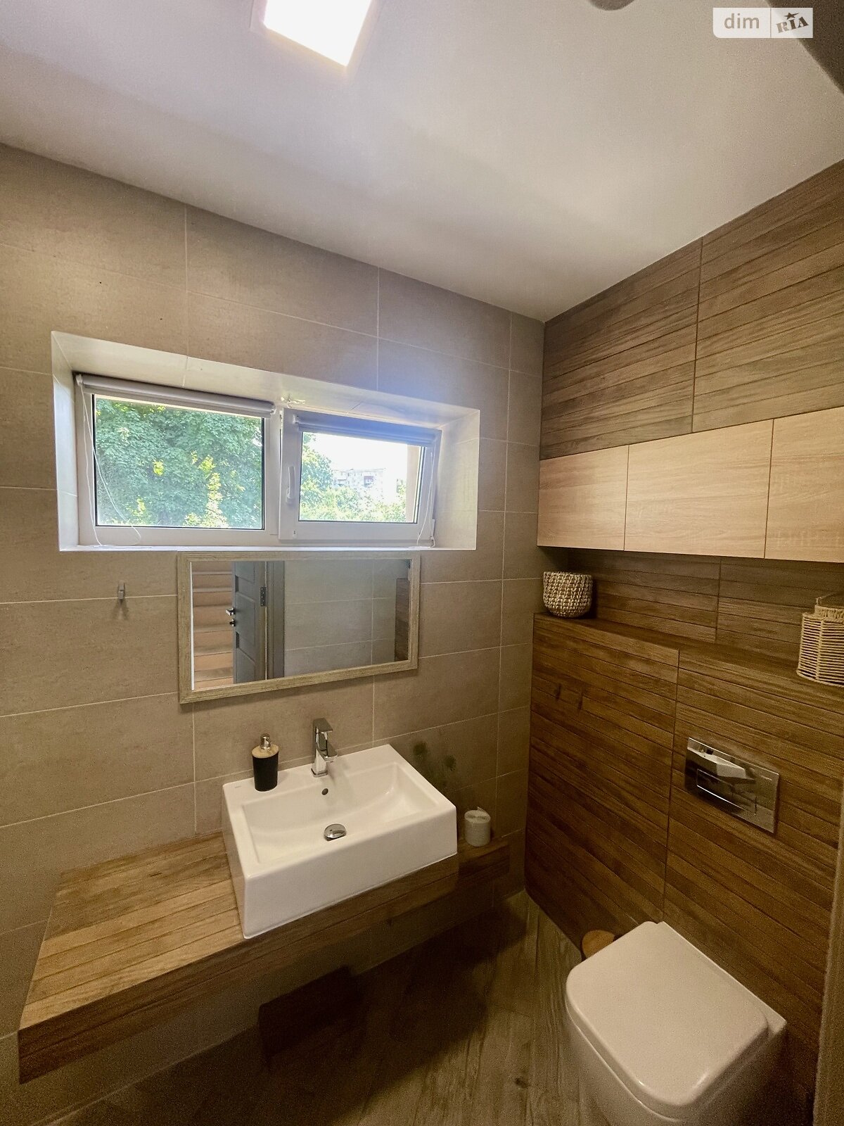 двоповерховий будинок з гаражем, 213.2 кв. м, цегла. Продаж в Рівному, район Південний фото 1 двоповерховий будинок з гаражем, 213.2 кв. м, цегла. Продаж в Рівному, район Південний фото 1