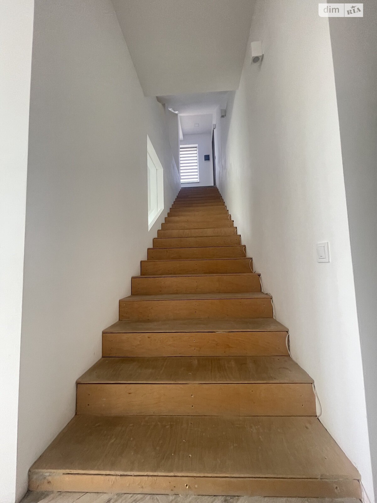 двоповерховий будинок з гаражем, 213.2 кв. м, цегла. Продаж в Рівному, район Південний фото 1 двоповерховий будинок з гаражем, 213.2 кв. м, цегла. Продаж в Рівному, район Південний фото 1