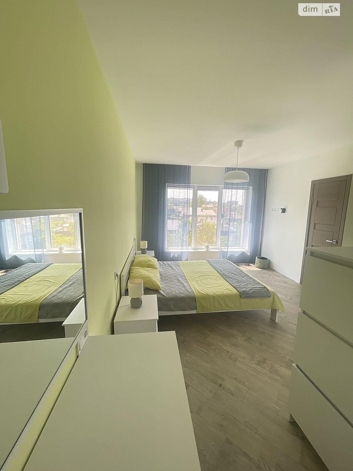 двоповерховий будинок з гаражем, 213.2 кв. м, цегла. Продаж в Рівному, район Південний фото 1 двоповерховий будинок з гаражем, 213.2 кв. м, цегла. Продаж в Рівному, район Південний фото 1