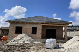 одноповерховий будинок з гаражем, 130 кв. м, цегла. Продаж в Рівному, район Ювілейний фото 2