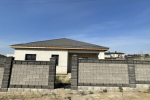 одноэтажный дом с гаражом, 110 кв. м, кирпич. Продажа в Ровно район Ювилейный фото 2