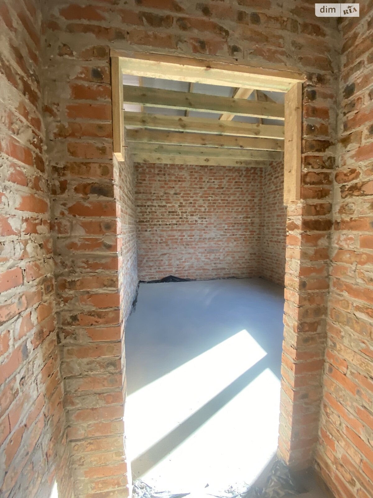 одноповерховий будинок з гаражем, 105 кв. м, кирпич. Продаж в Рівному, район Ювілейний фото 1 одноповерховий будинок з гаражем, 105 кв. м, кирпич. Продаж в Рівному, район Ювілейний фото 1