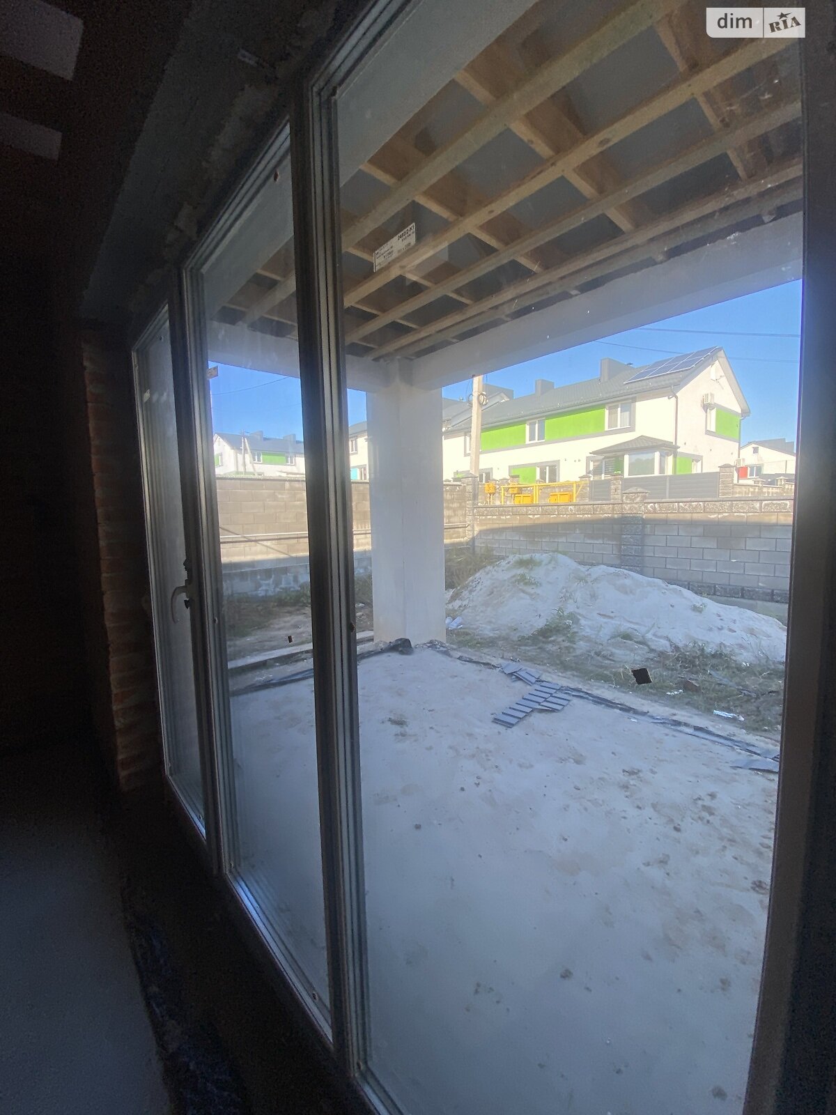 одноповерховий будинок з гаражем, 105 кв. м, кирпич. Продаж в Рівному, район Ювілейний фото 1 одноповерховий будинок з гаражем, 105 кв. м, кирпич. Продаж в Рівному, район Ювілейний фото 1