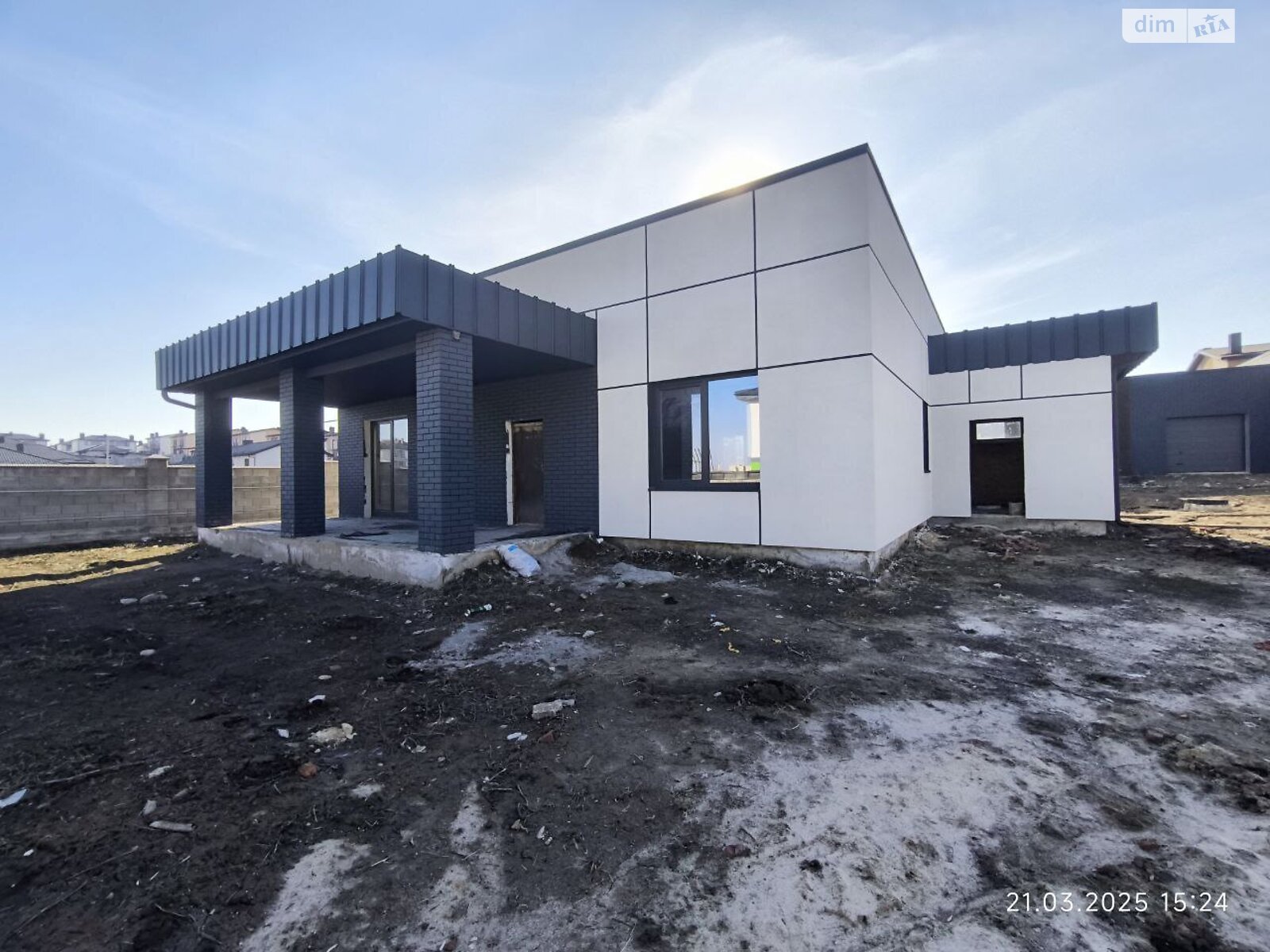 одноэтажный дом, 181 кв. м, кирпич. Продажа в Ровно район Ювилейный фото 1 одноэтажный дом, 181 кв. м, кирпич. Продажа в Ровно район Ювилейный фото 1