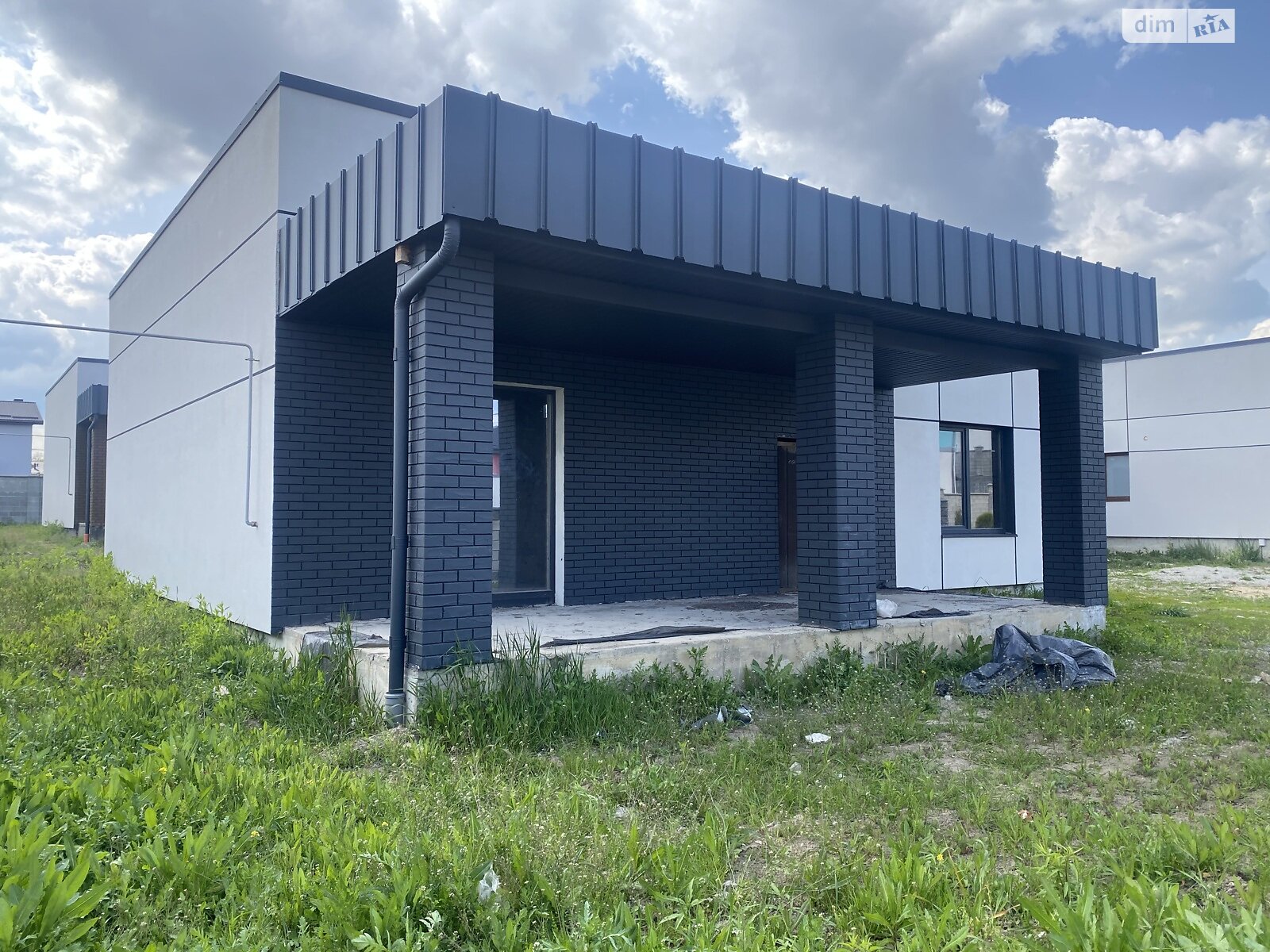 одноповерховий будинок, 105 кв. м, кирпич. Продаж в Рівному, район Ювілейний фото 1 одноповерховий будинок, 105 кв. м, кирпич. Продаж в Рівному, район Ювілейний фото 1