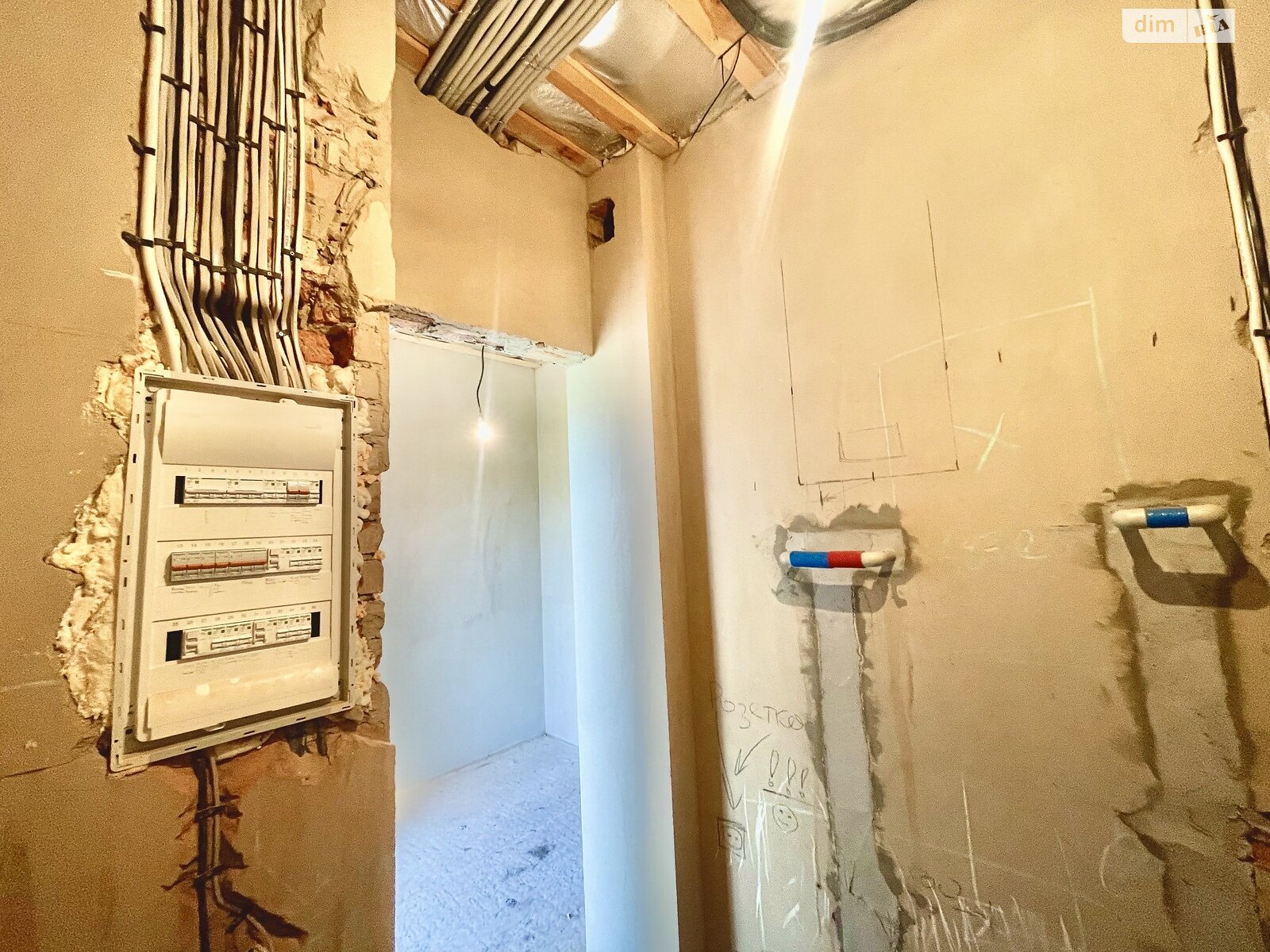 одноэтажный дом, 96 кв. м, кирпич. Продажа в Ровно район Ювилейный фото 1 одноэтажный дом, 96 кв. м, кирпич. Продажа в Ровно район Ювилейный фото 1