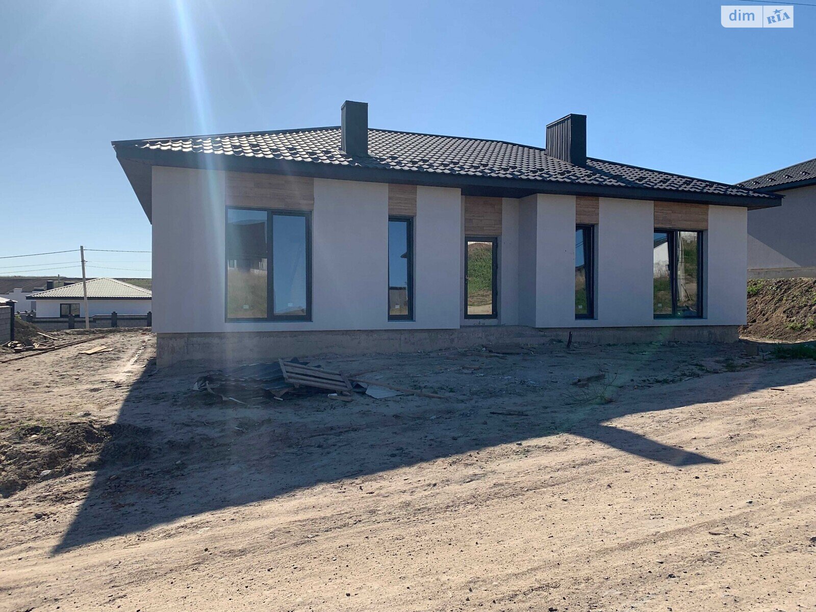 одноэтажный дом с отоплением, 113 кв. м, кирпич. Продажа в Ровно район Ювилейный фото 1 одноэтажный дом с отоплением, 113 кв. м, кирпич. Продажа в Ровно район Ювилейный фото 1