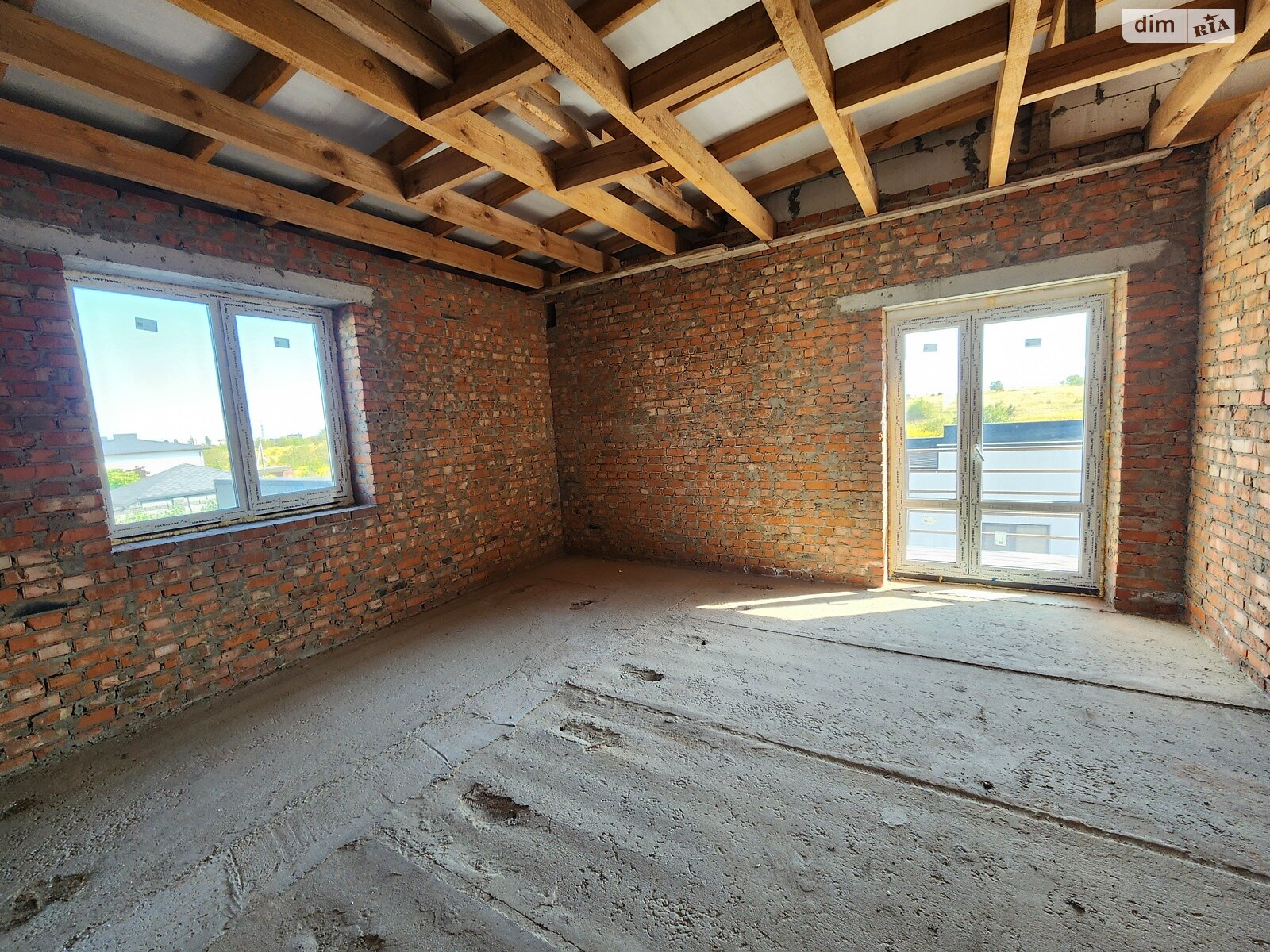 двухэтажный дом с балконом, 200 кв. м, кирпич. Продажа в Ровно район Ювилейный фото 1 двухэтажный дом с балконом, 200 кв. м, кирпич. Продажа в Ровно район Ювилейный фото 1