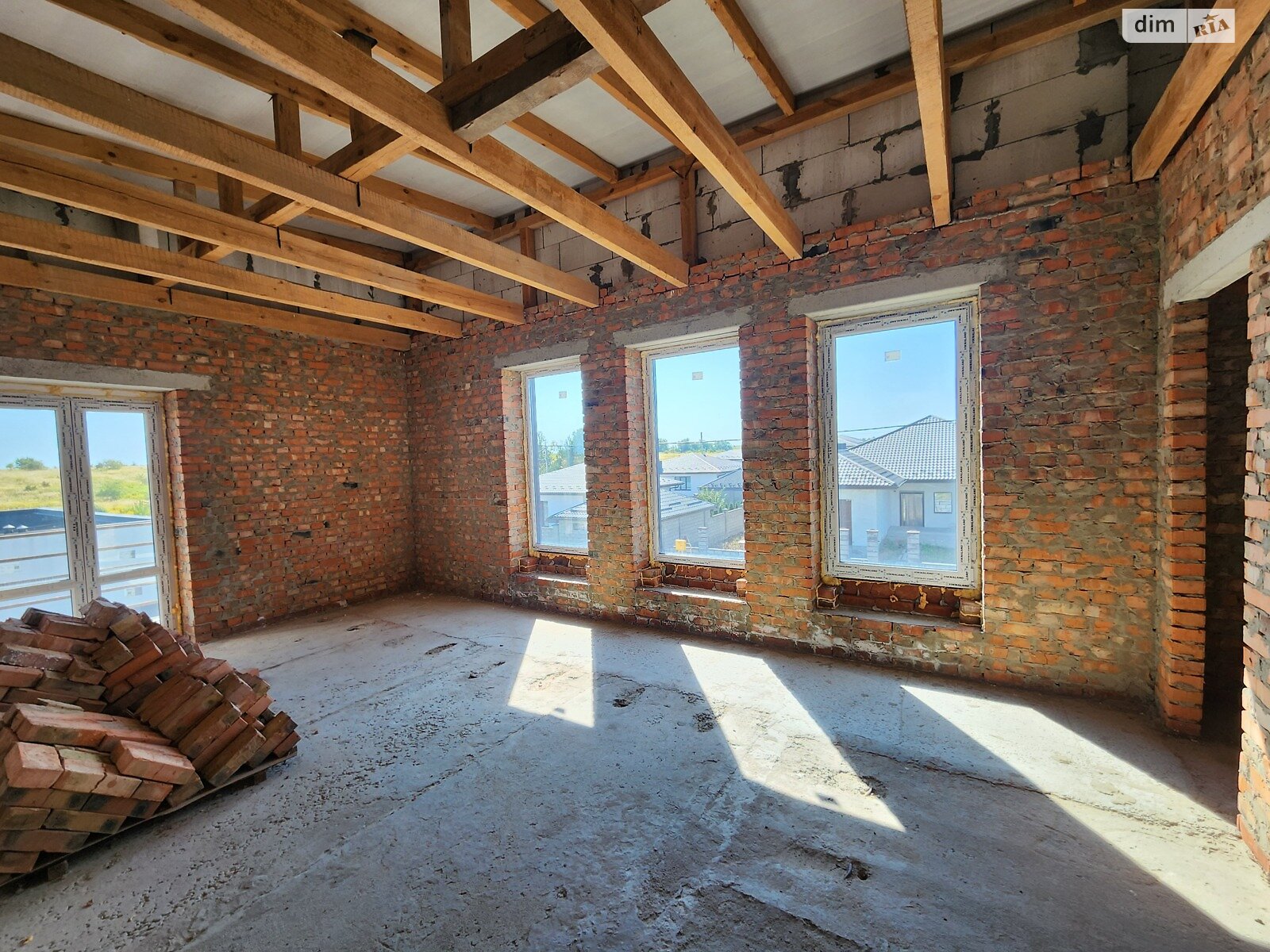 двухэтажный дом с балконом, 200 кв. м, кирпич. Продажа в Ровно район Ювилейный фото 1 двухэтажный дом с балконом, 200 кв. м, кирпич. Продажа в Ровно район Ювилейный фото 1