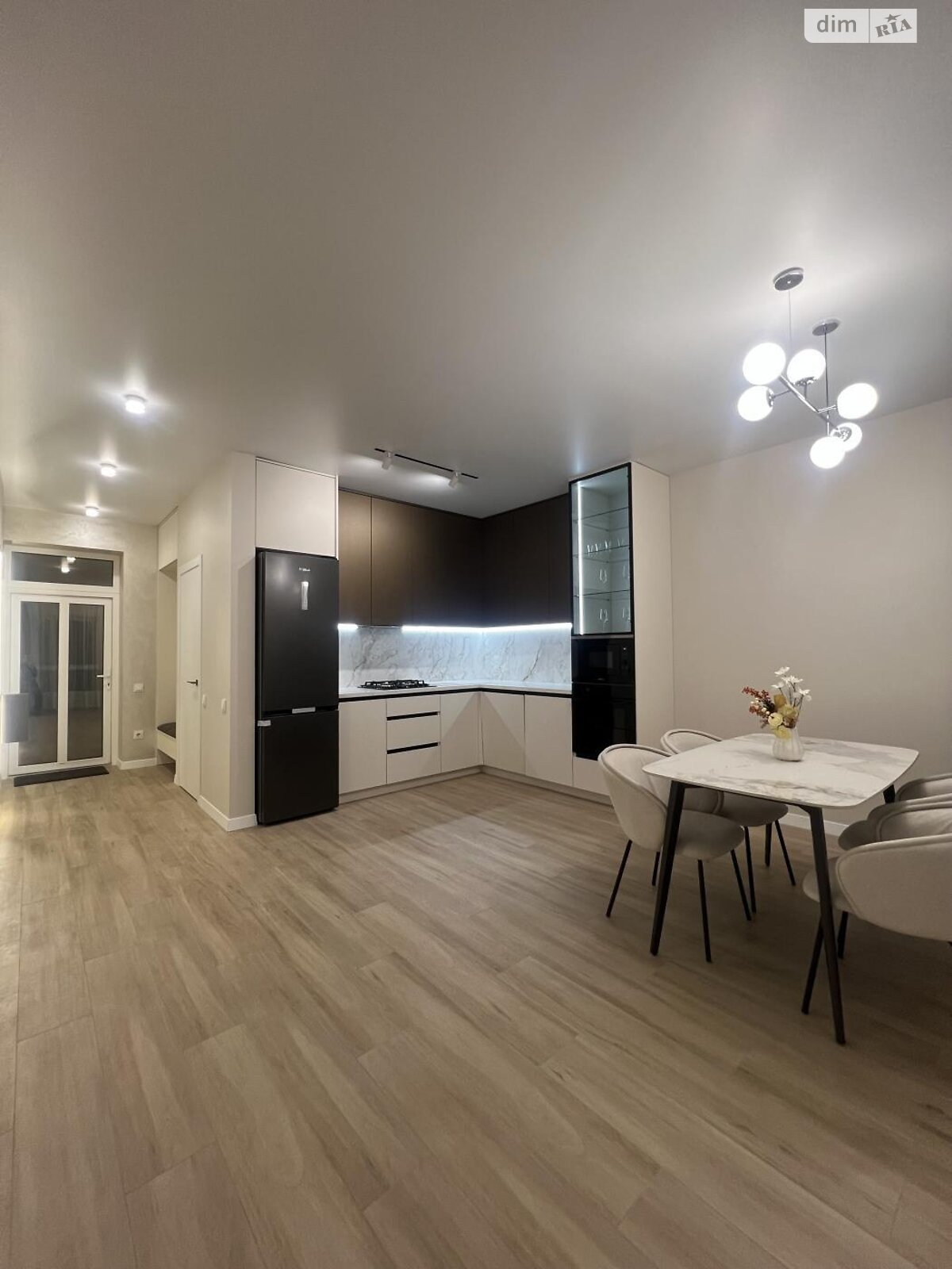 двухэтажный дом, 100 кв. м, кирпич. Продажа в Ровно район Ювилейный фото 1