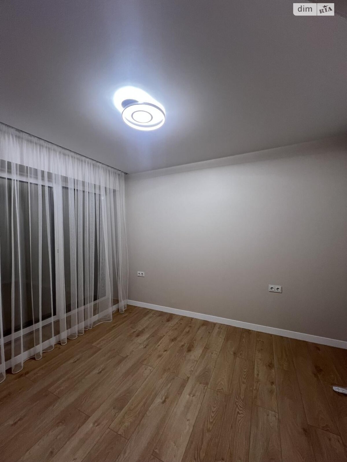 двухэтажный дом, 100 кв. м, кирпич. Продажа в Ровно район Ювилейный фото 1