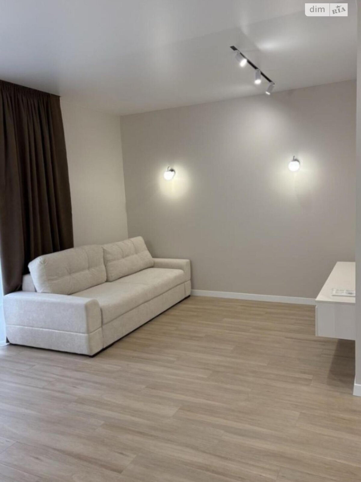 двухэтажный дом, 100 кв. м, кирпич. Продажа в Ровно район Ювилейный фото 1 двухэтажный дом, 100 кв. м, кирпич. Продажа в Ровно район Ювилейный фото 1