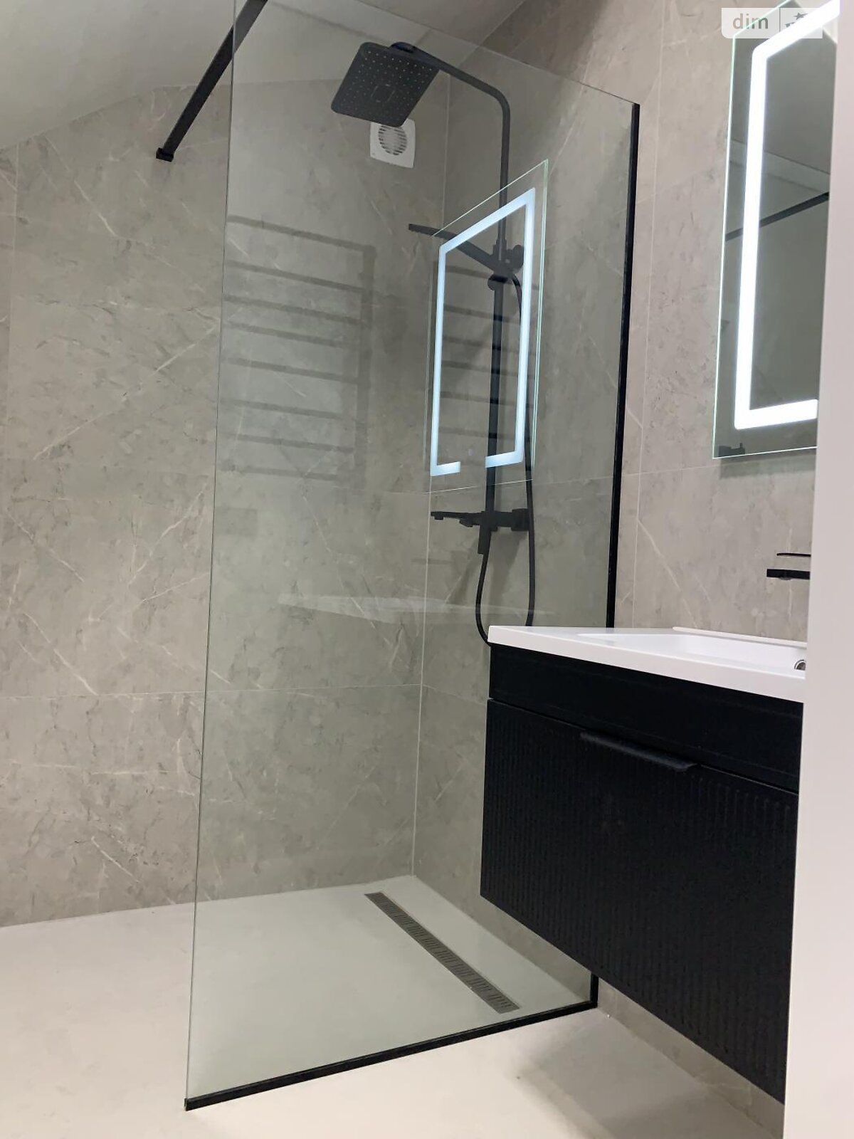 двухэтажный дом, 100 кв. м, кирпич. Продажа в Ровно район Ювилейный фото 1 двухэтажный дом, 100 кв. м, кирпич. Продажа в Ровно район Ювилейный фото 1