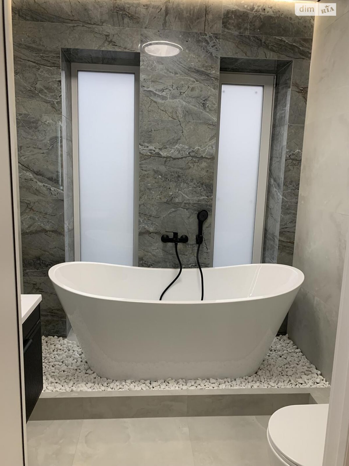 двухэтажный дом, 100 кв. м, кирпич. Продажа в Ровно район Ювилейный фото 1 двухэтажный дом, 100 кв. м, кирпич. Продажа в Ровно район Ювилейный фото 1