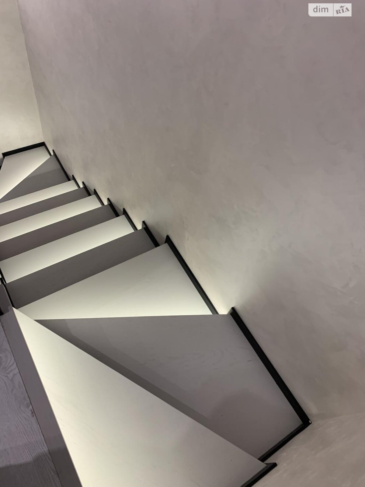 двухэтажный дом, 100 кв. м, кирпич. Продажа в Ровно район Ювилейный фото 1 двухэтажный дом, 100 кв. м, кирпич. Продажа в Ровно район Ювилейный фото 1