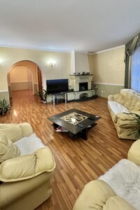 триповерховий будинок з гаражем, 351.4 кв. м, цегла. Продаж в Рівному, район Ювілейний фото 2