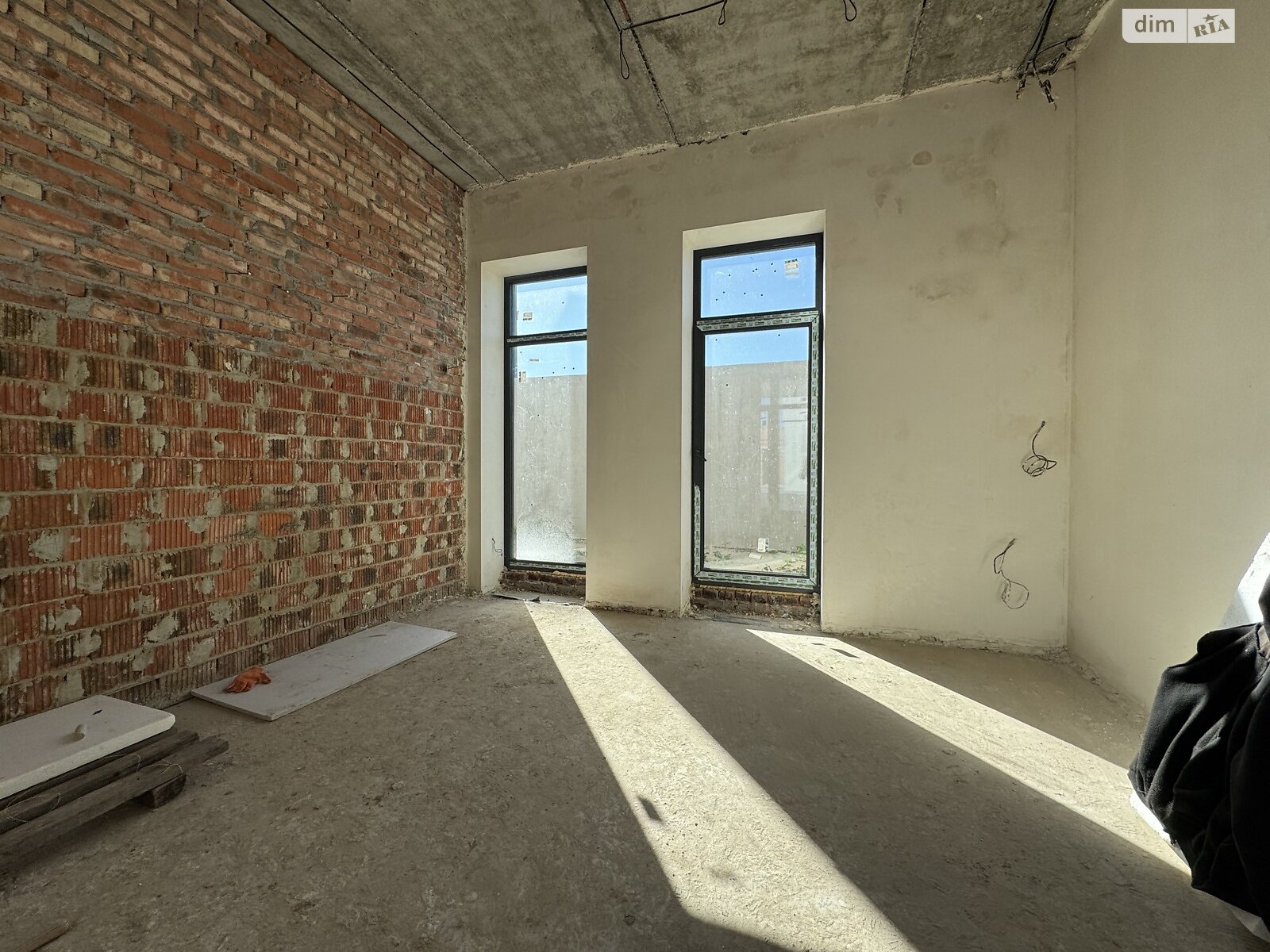 одноповерховий будинок, 165 кв. м, цегла. Продаж в Рівному, район Ювілейний фото 1 одноповерховий будинок, 165 кв. м, цегла. Продаж в Рівному, район Ювілейний фото 1