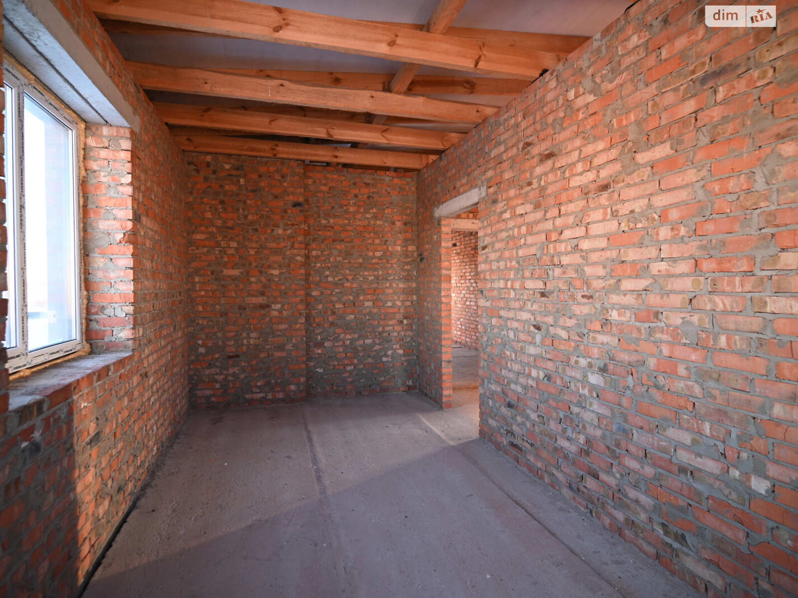 двухэтажный дом с гаражом, 205 кв. м, кирпич. Продажа в Ровно район Ювилейный фото 1