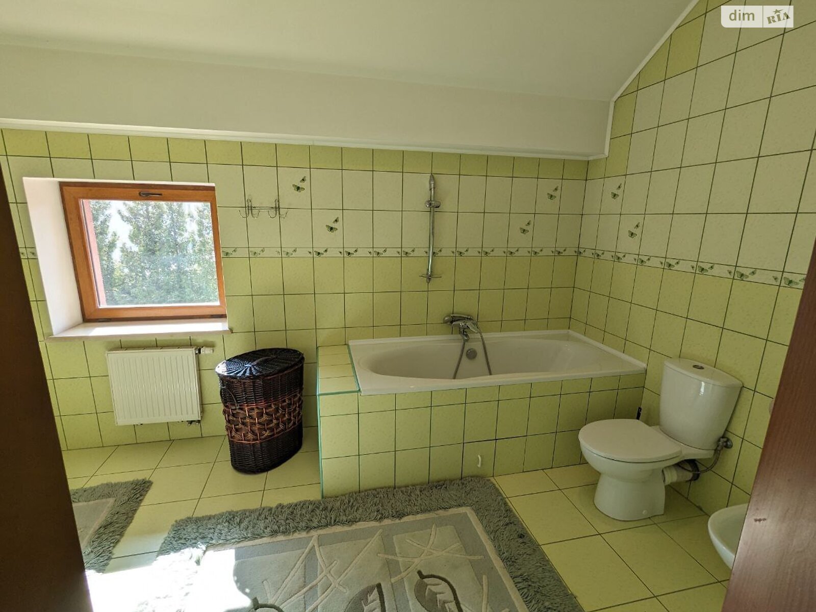 двухэтажный дом с ремонтом, 319 кв. м, кирпич. Продажа в Ровно фото 1 двухэтажный дом с ремонтом, 319 кв. м, кирпич. Продажа в Ровно фото 1