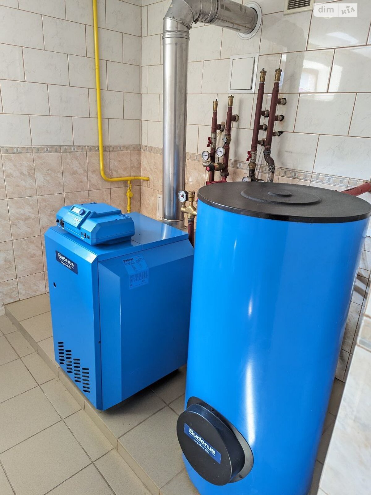 двухэтажный дом с ремонтом, 319 кв. м, кирпич. Продажа в Ровно фото 1 двухэтажный дом с ремонтом, 319 кв. м, кирпич. Продажа в Ровно фото 1