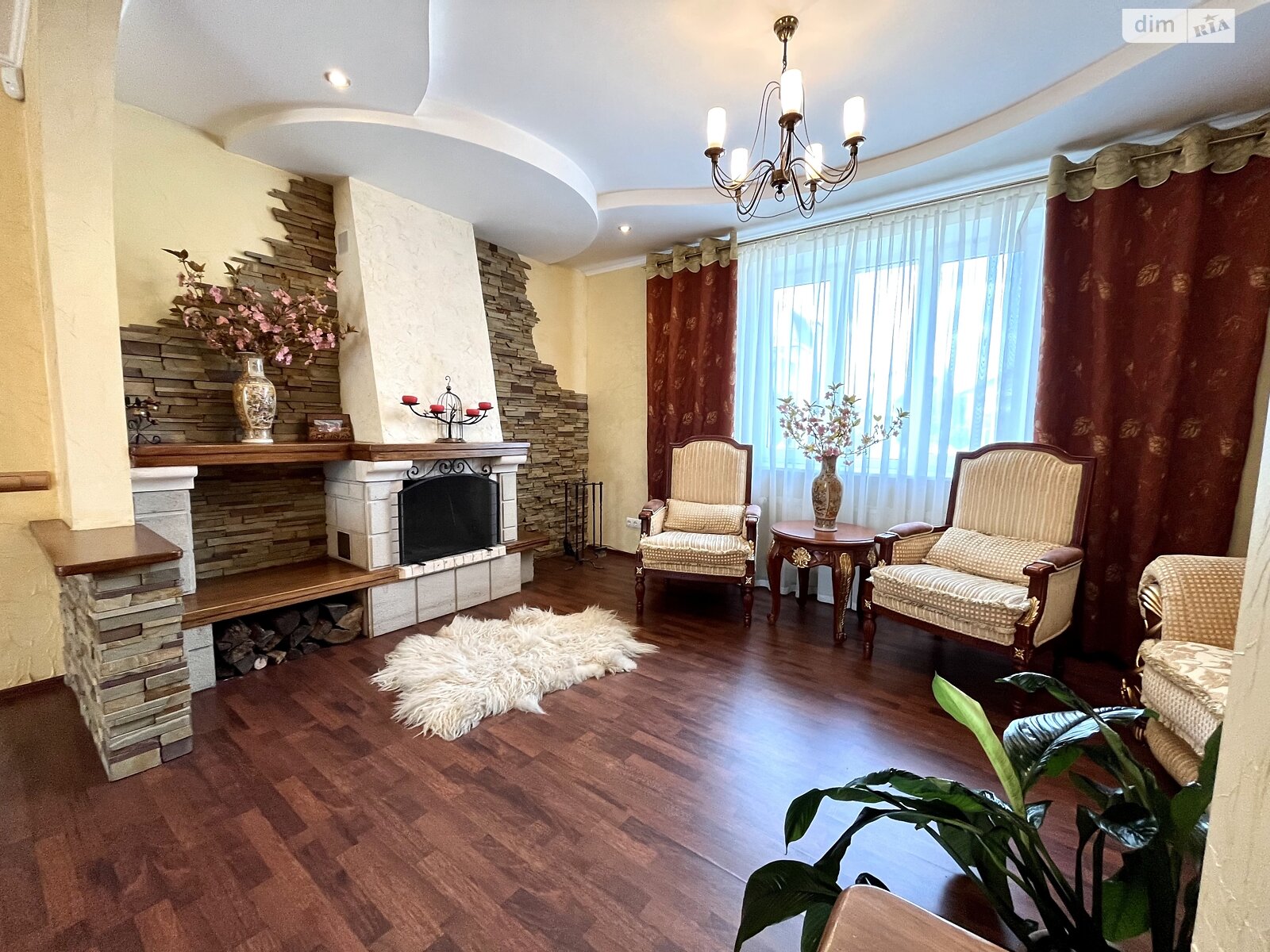 двухэтажный дом с гаражом, 270.1 кв. м, кирпич. Продажа в Ровно район Золотиев фото 1 двухэтажный дом с гаражом, 270.1 кв. м, кирпич. Продажа в Ровно район Золотиев фото 1