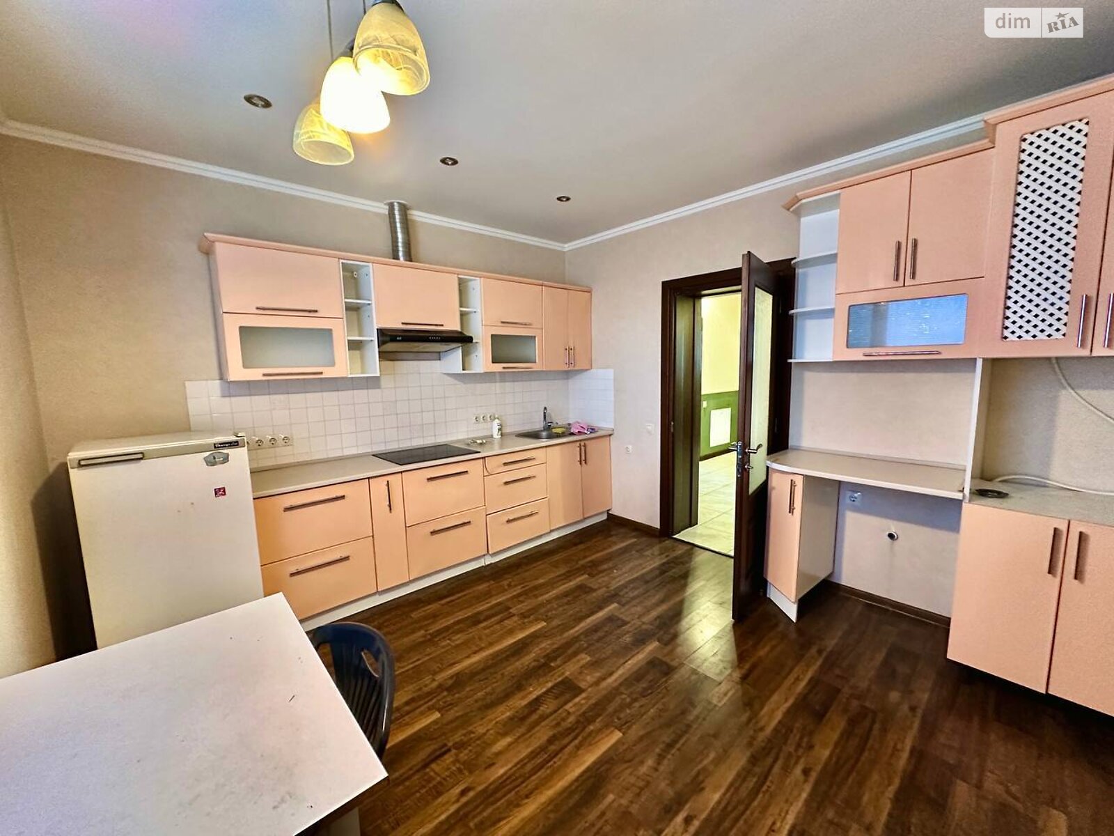 двоповерховий будинок з верандою, 298 кв. м, цегла. Продаж в Рівному, район Золотіїв фото 1