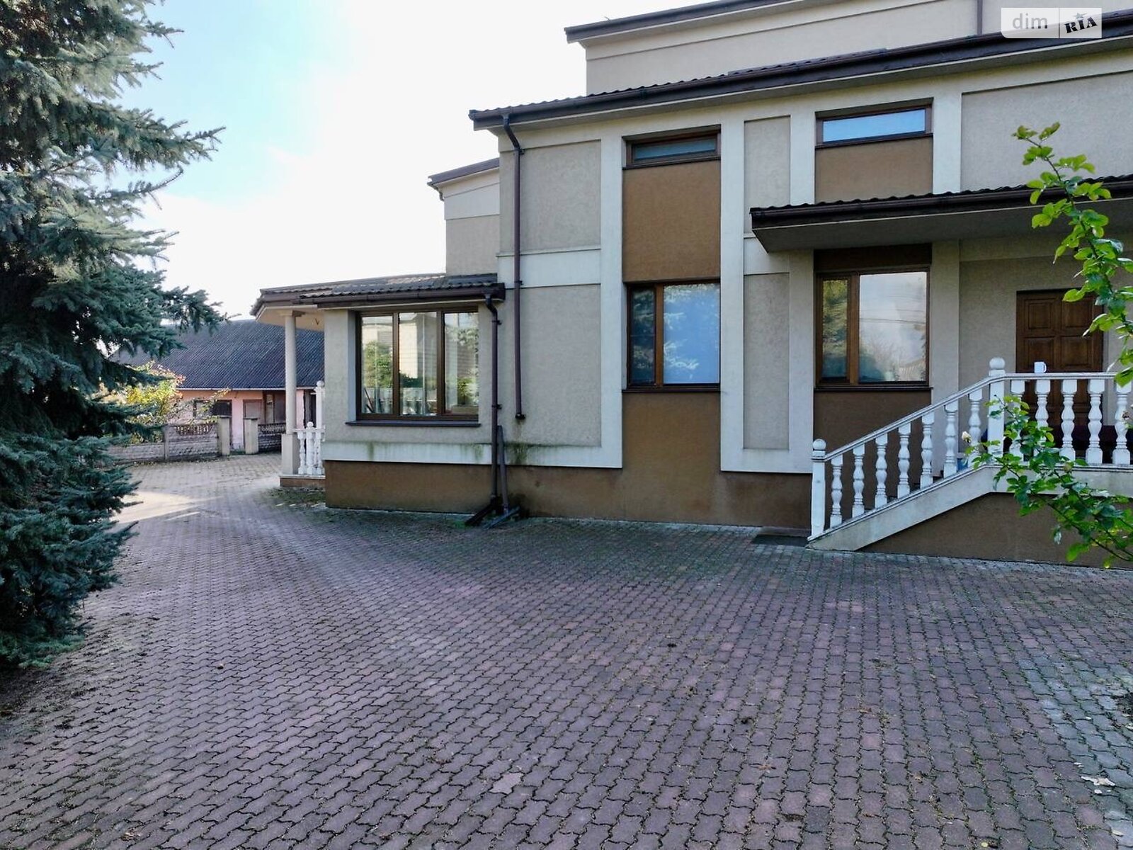 двоповерховий будинок з верандою, 298 кв. м, цегла. Продаж в Рівному, район Золотіїв фото 1