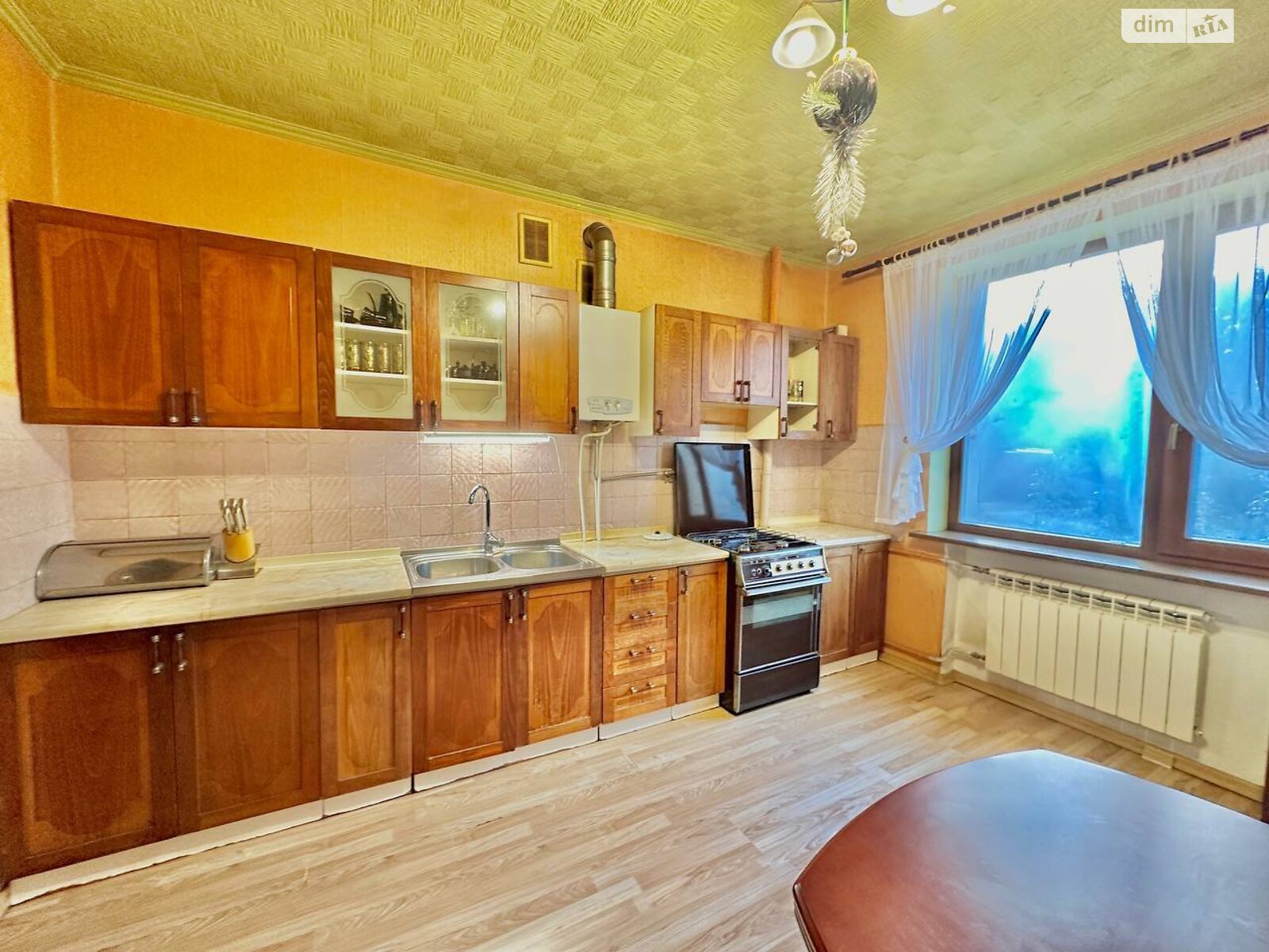 двоповерховий будинок з верандою, 298 кв. м, цегла. Продаж в Рівному, район Золотіїв фото 1