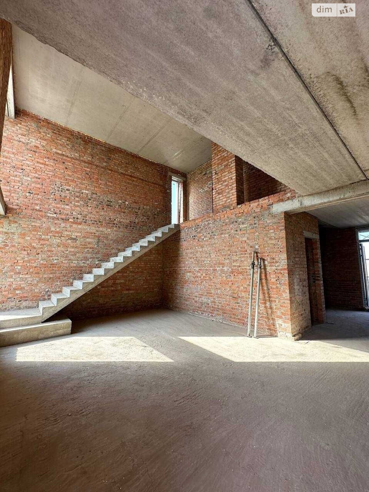 двухэтажный дом, 166 кв. м, кирпич. Продажа в Ровно район Зоопарк фото 1 двухэтажный дом, 166 кв. м, кирпич. Продажа в Ровно район Зоопарк фото 1