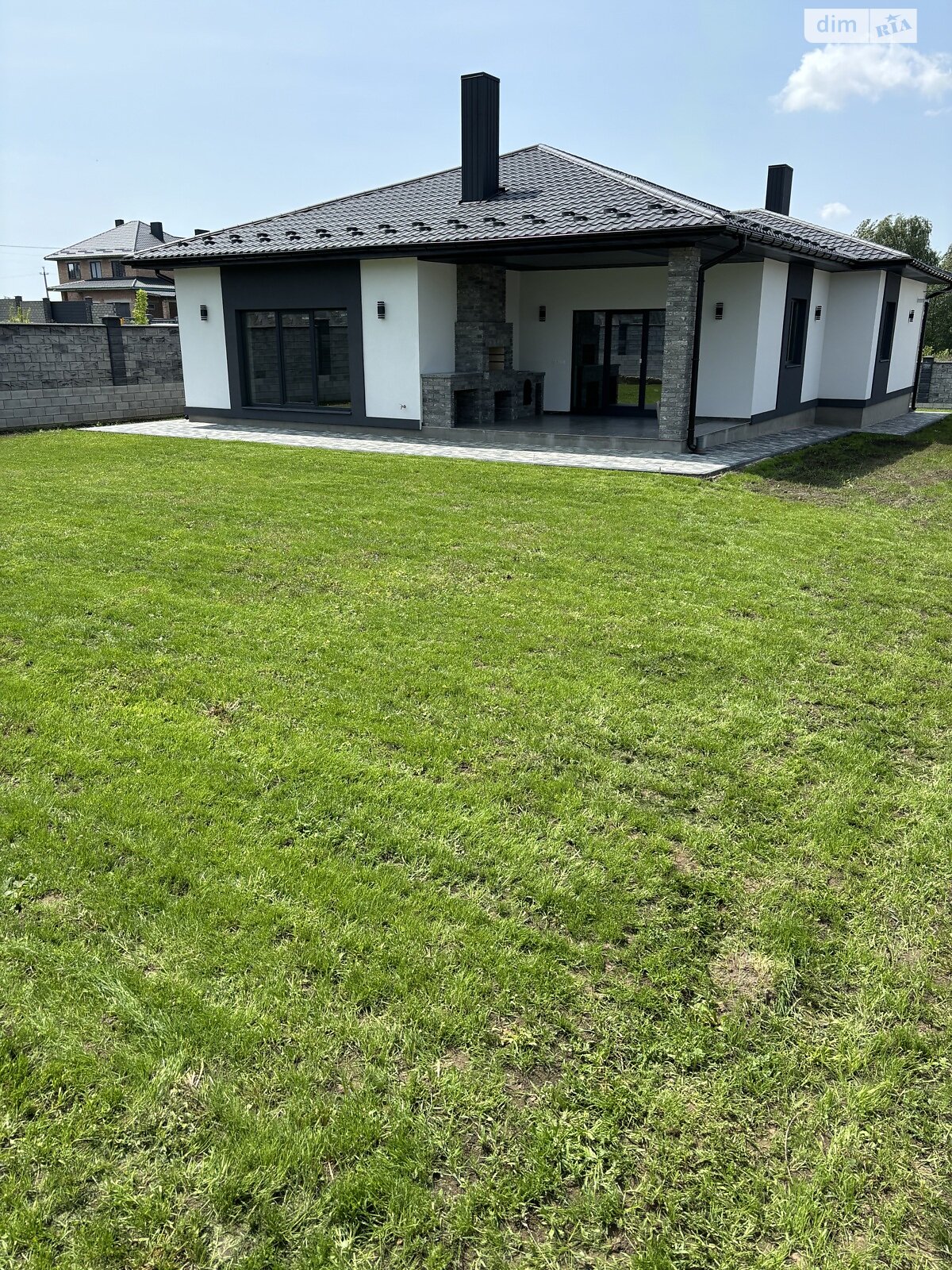 одноповерховий будинок з гаражем, 140 кв. м, цегла. Продаж в Рівному, район Зоопарк фото 1 одноповерховий будинок з гаражем, 140 кв. м, цегла. Продаж в Рівному, район Зоопарк фото 1