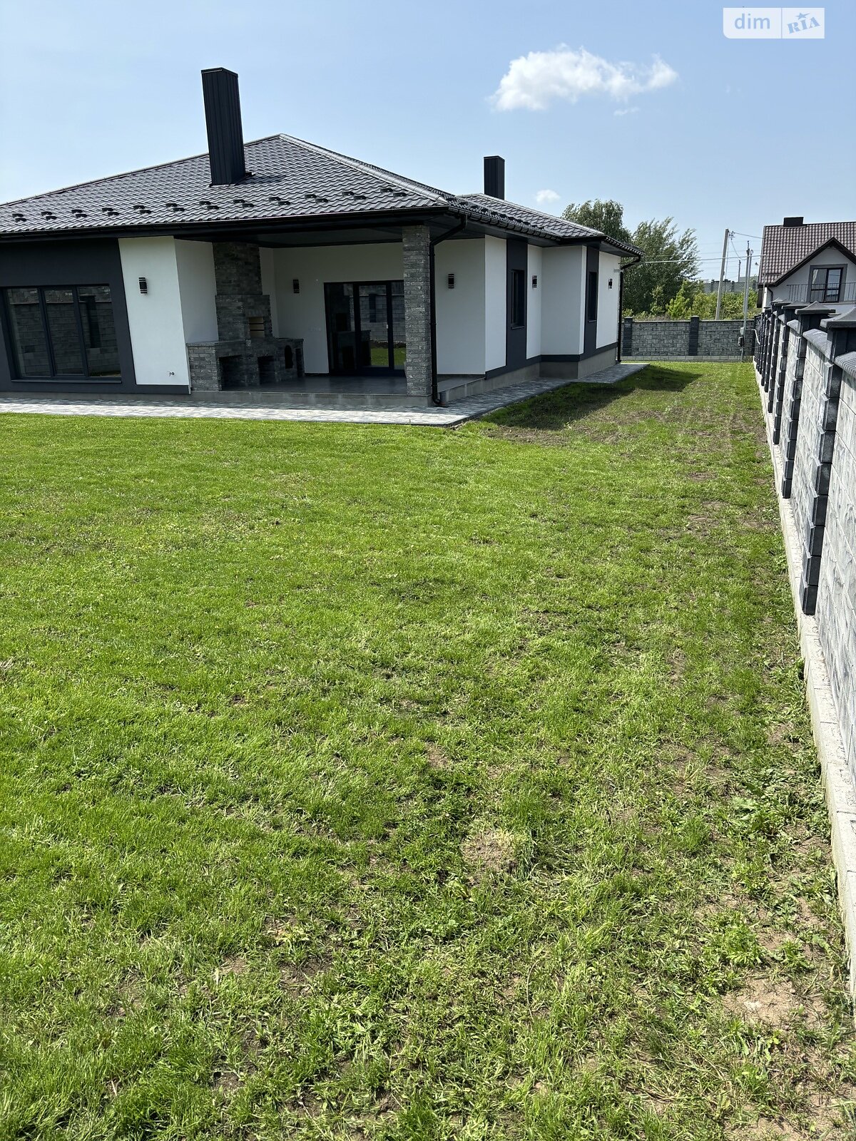 одноповерховий будинок з гаражем, 140 кв. м, цегла. Продаж в Рівному, район Зоопарк фото 1 одноповерховий будинок з гаражем, 140 кв. м, цегла. Продаж в Рівному, район Зоопарк фото 1