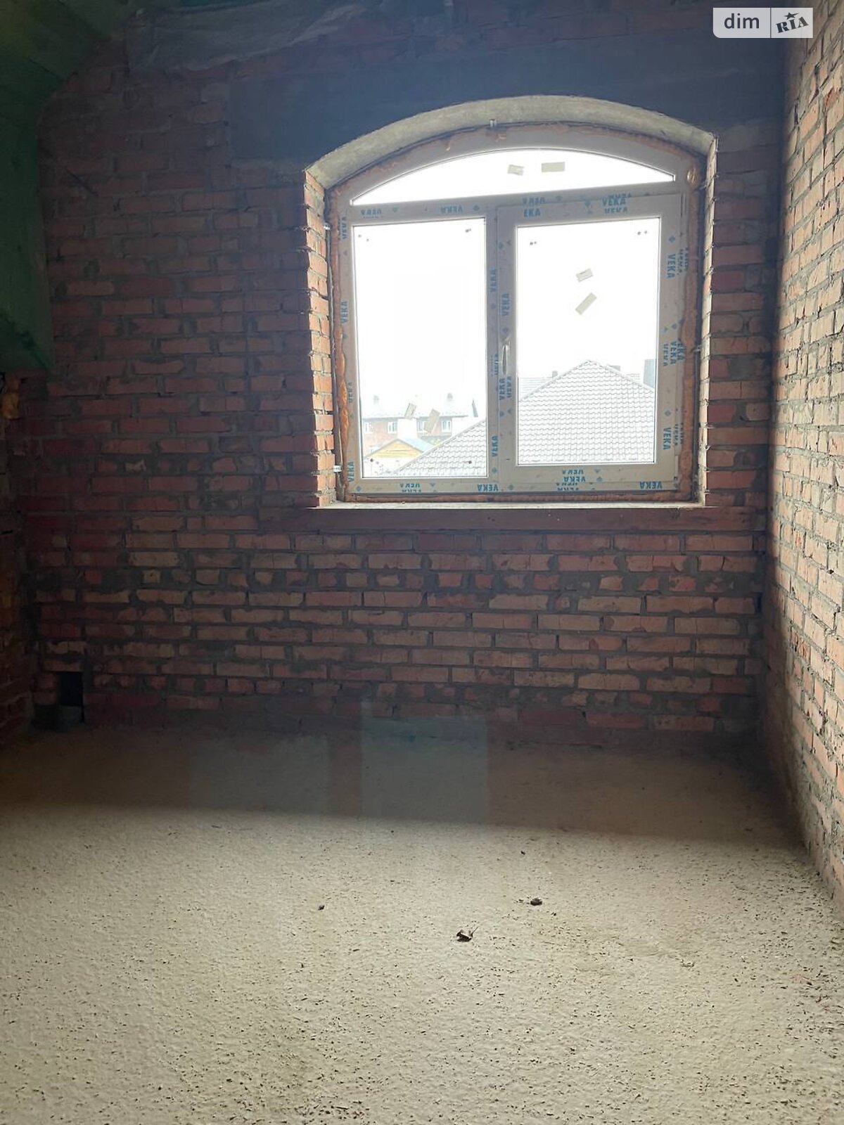 двухэтажный дом с балконом, 200 кв. м, кирпич. Продажа в Белой Кринице фото 1 двухэтажный дом с балконом, 200 кв. м, кирпич. Продажа в Белой Кринице фото 1