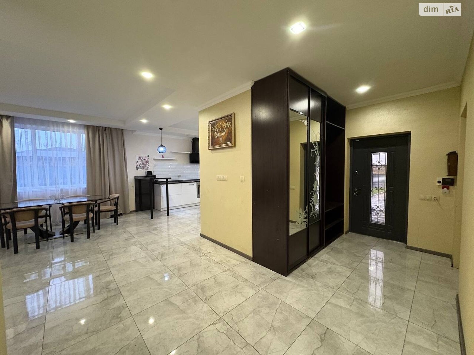 одноповерховий будинок з гаражем, 226 кв. м, цегла. Продаж у Рівному фото 1