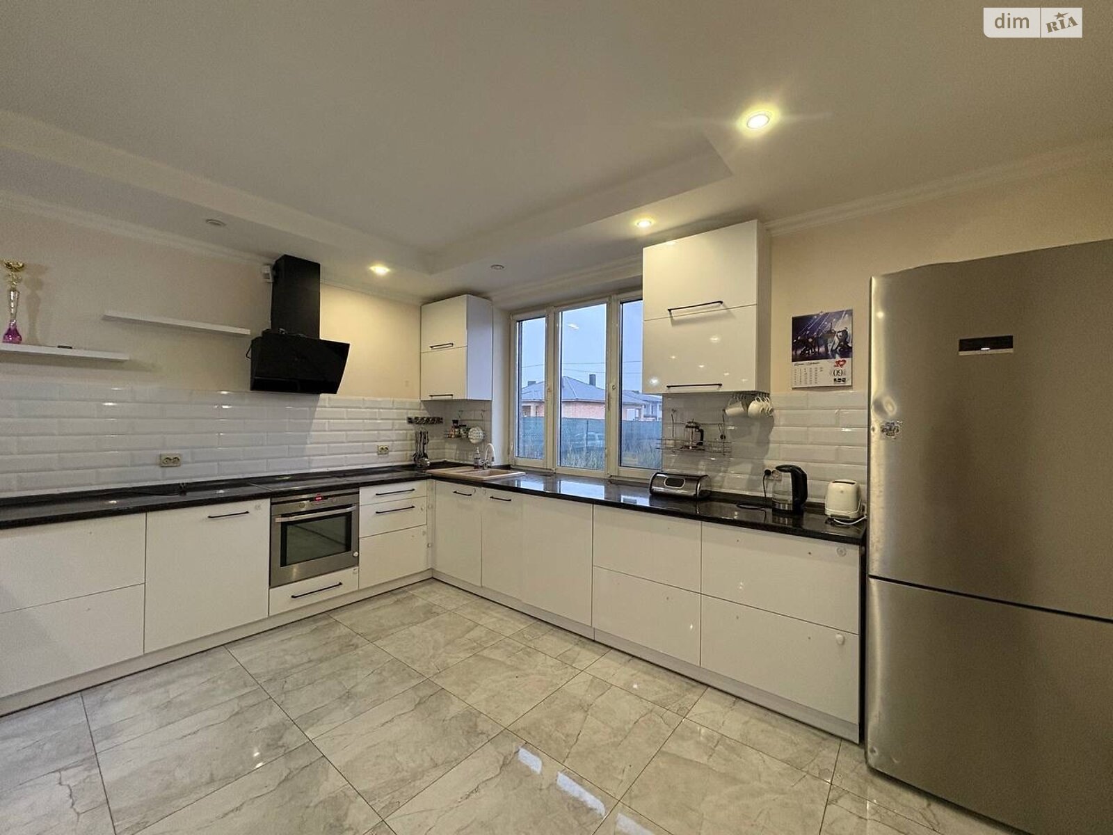 одноповерховий будинок з гаражем, 226 кв. м, цегла. Продаж у Рівному фото 1