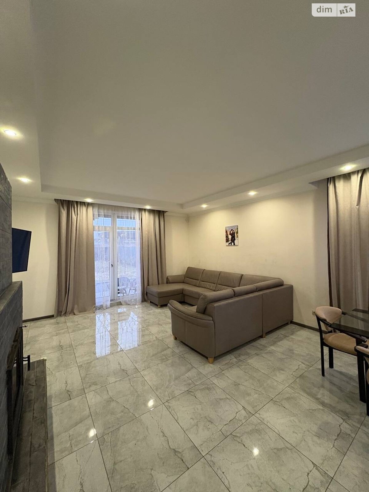 одноповерховий будинок з гаражем, 226 кв. м, цегла. Продаж у Рівному фото 1